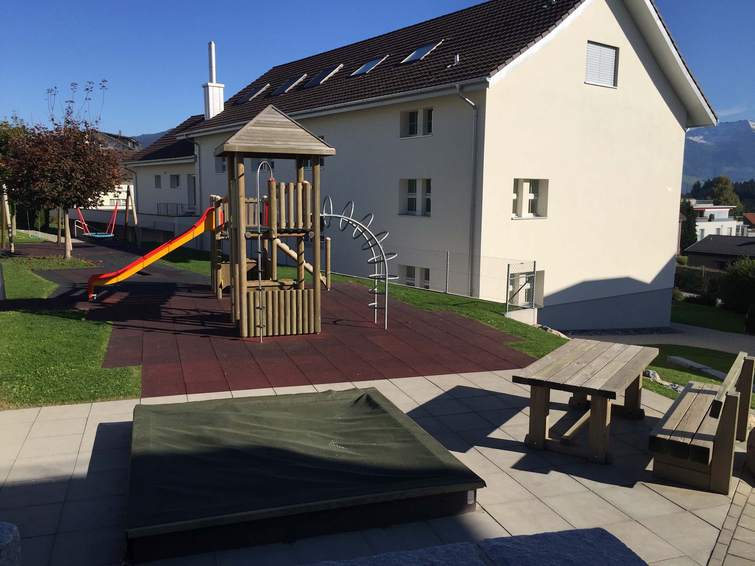 spielplatz_schulhaus_stgallenkappel_2021_3.jpg
