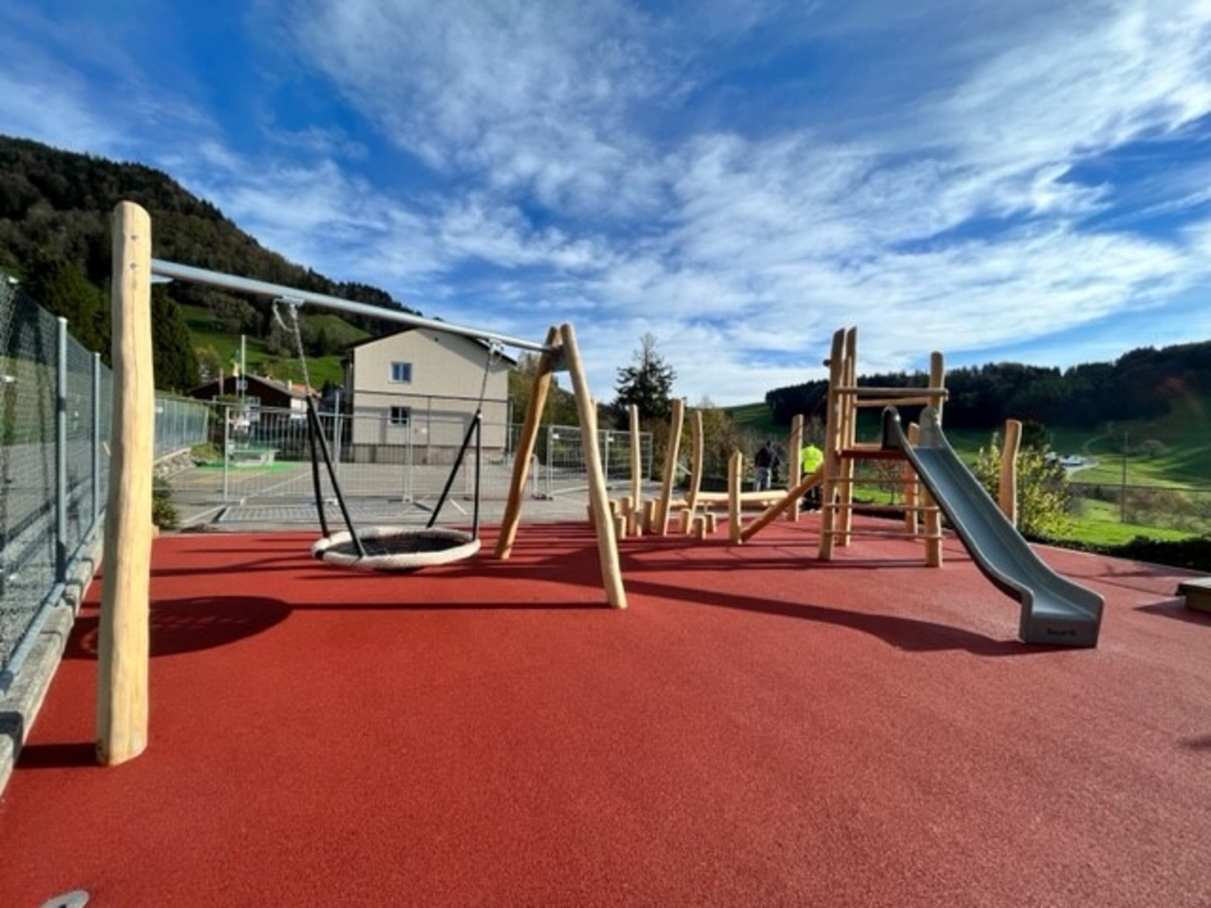 spielplatz_schulhauswalde_2022_1.jpg