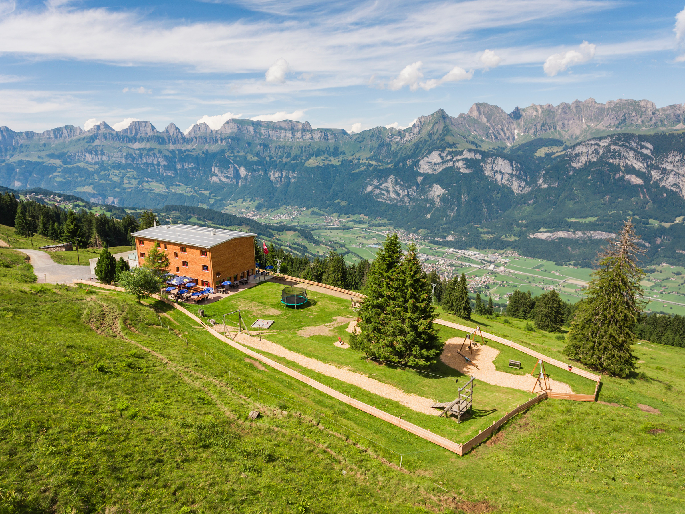 tkv_hlt-spielplaetze_006-dji_0149-hdr.jpg