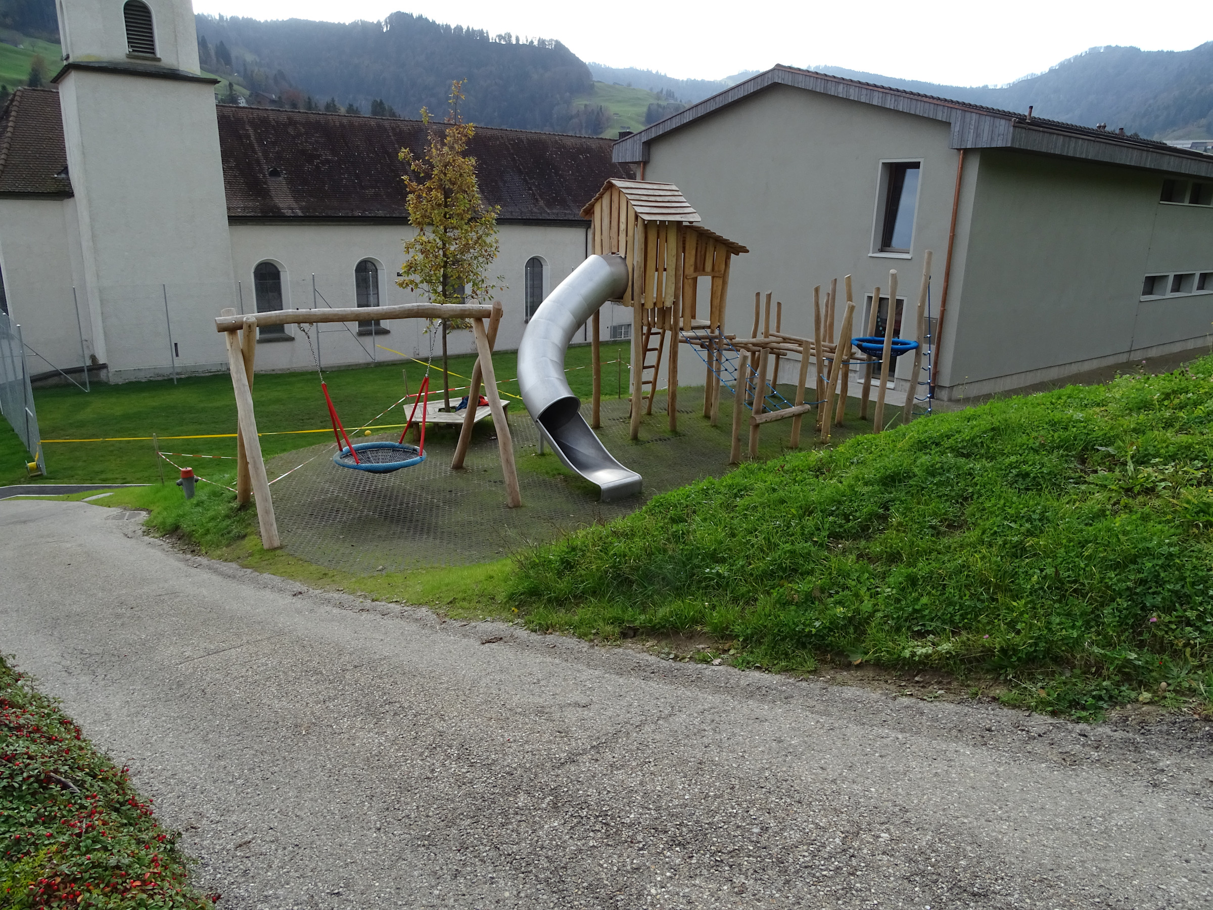 spielplatz-libingen_dsc02527.jpg
