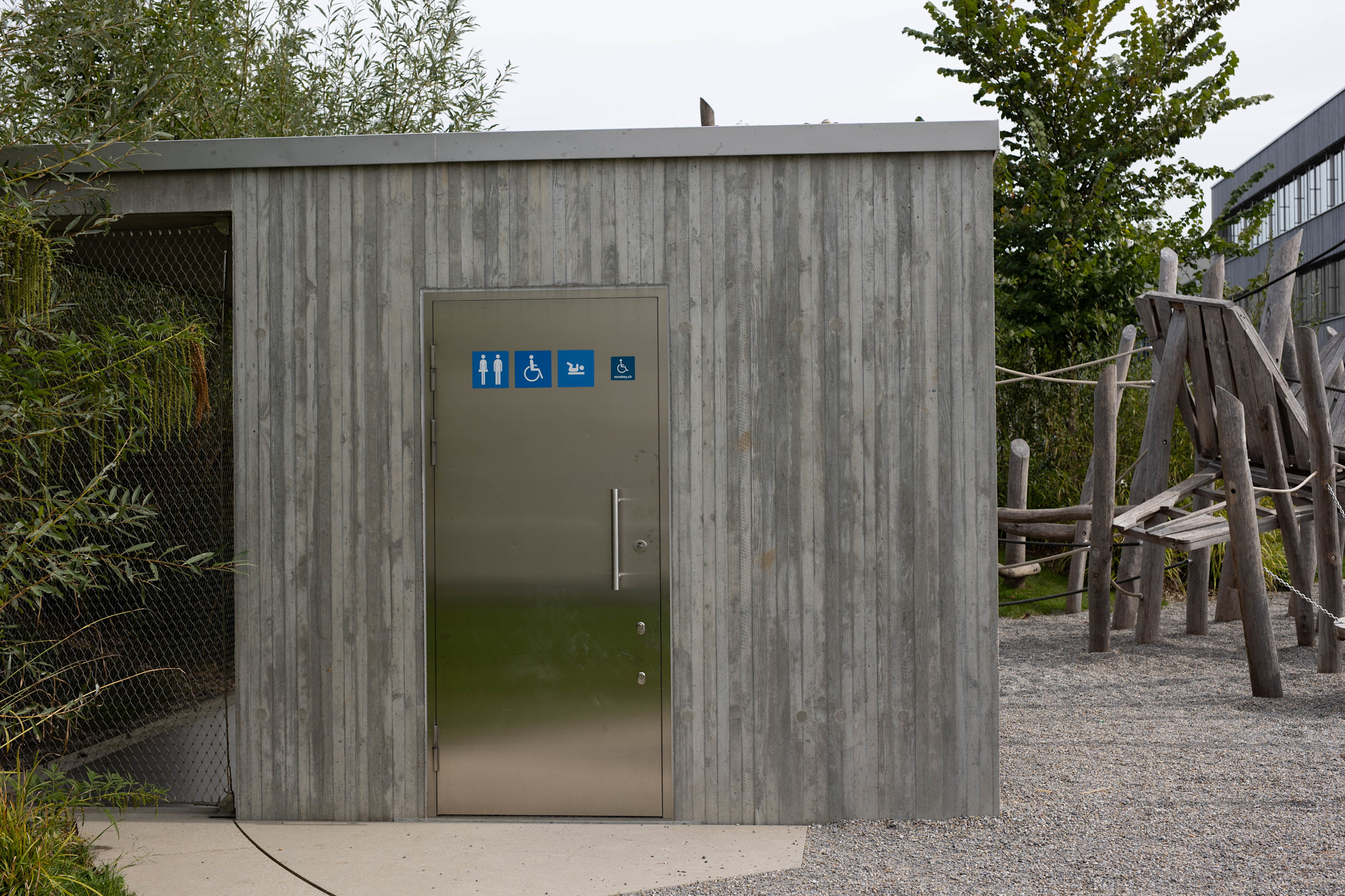 jonschwil-schulhaus-schwarzenbach_3w1a9661.jpg