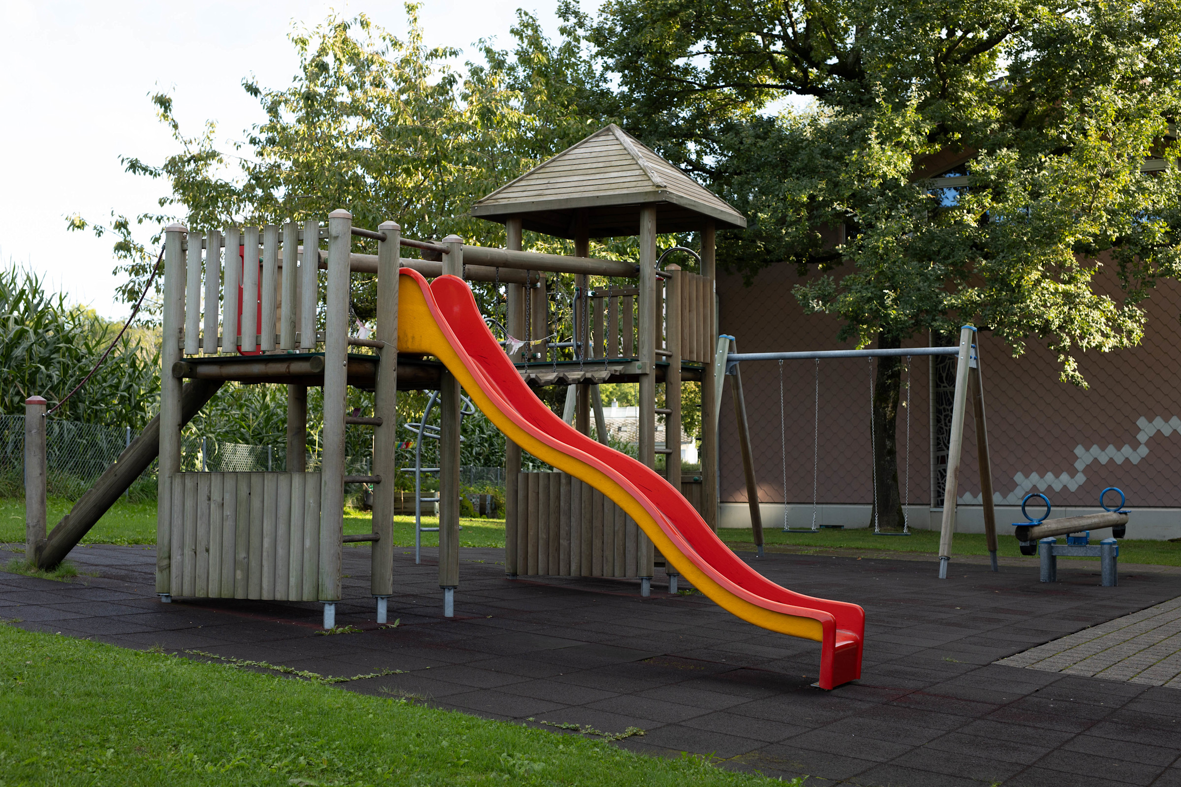 wittenbach-schulanlage-kronbuehl_3w1a7900.jpg