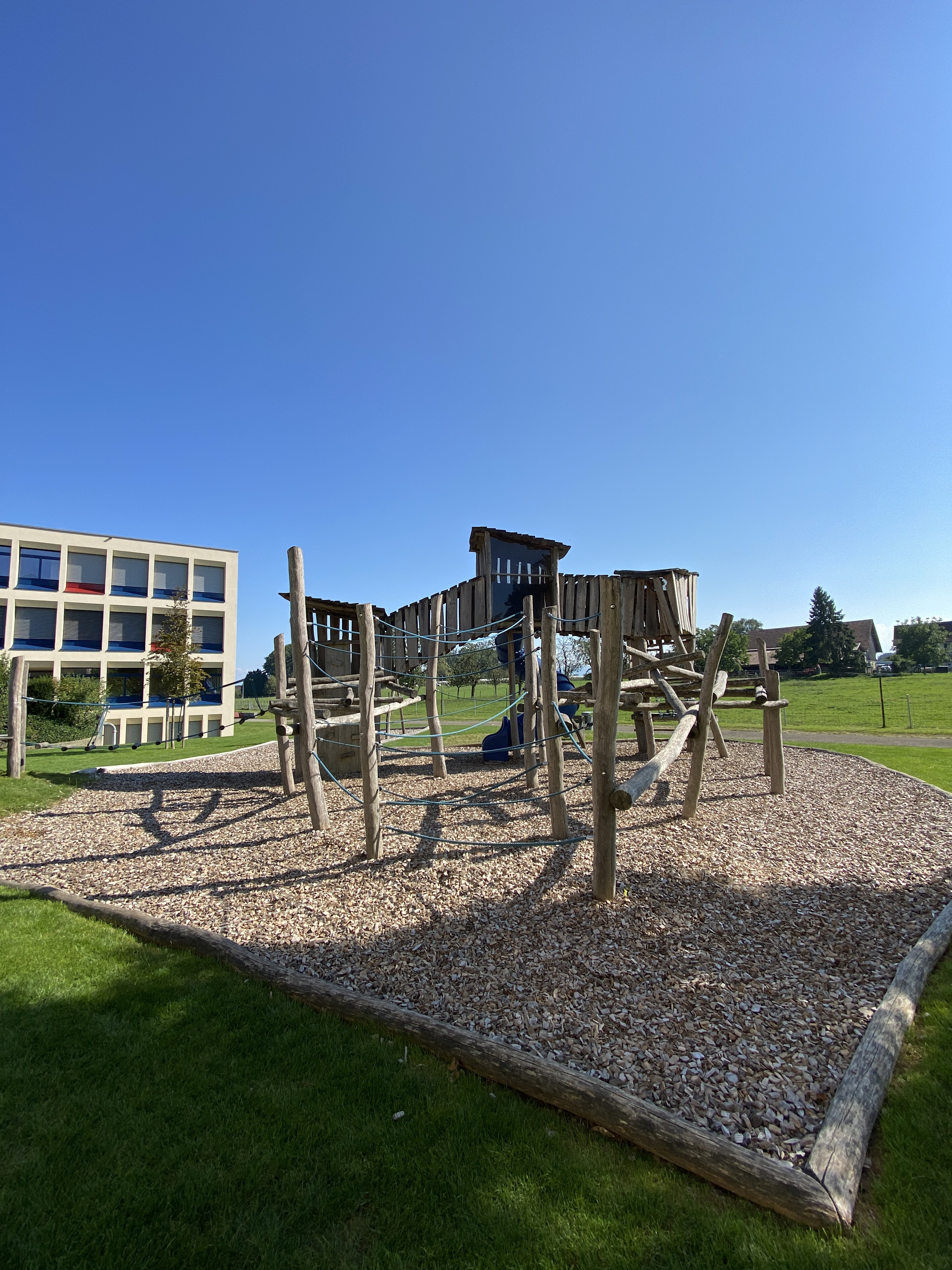 spielplatz_schulstrasse_egnach_1.jpg