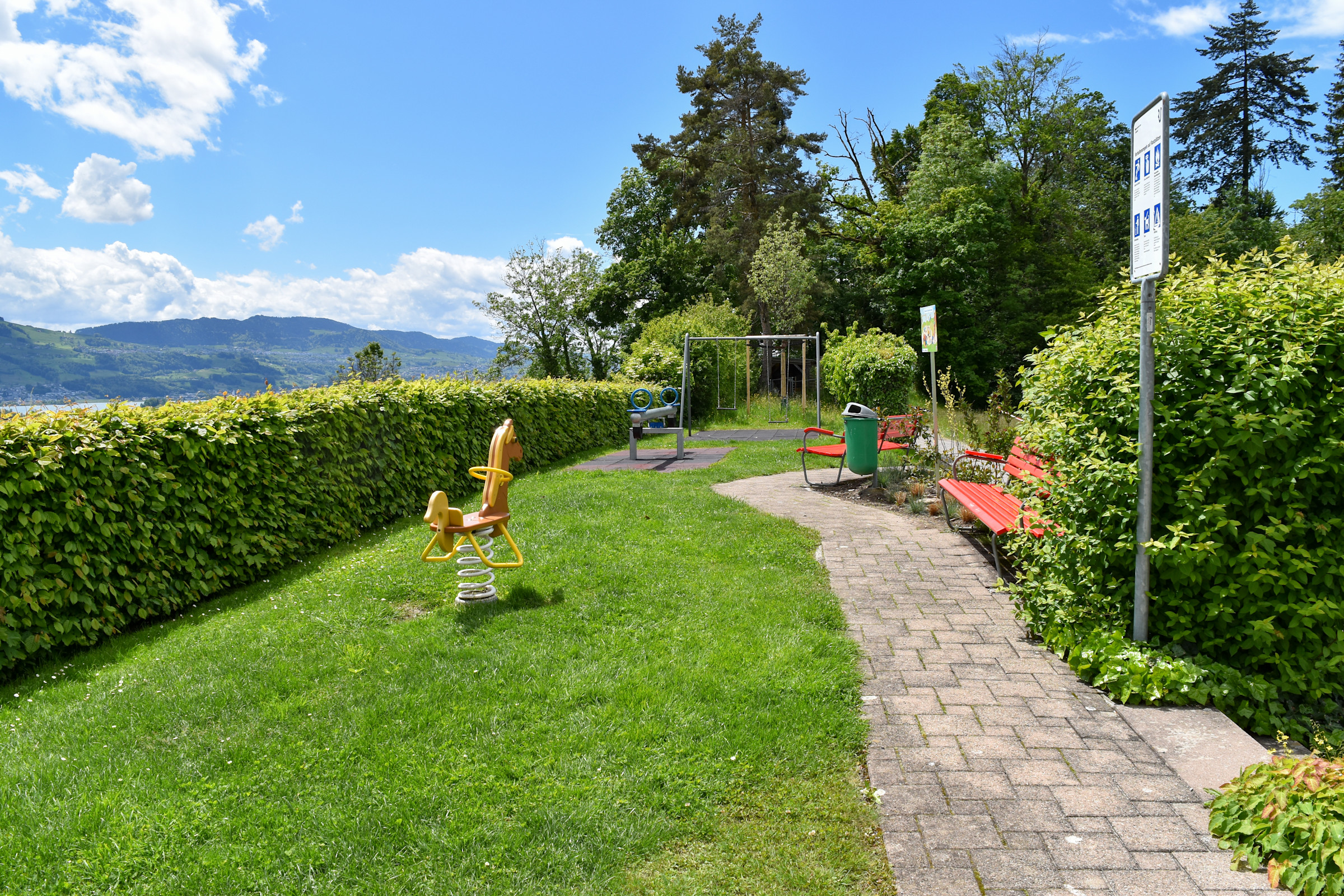 spielplatz-aefenrain-5.jpg