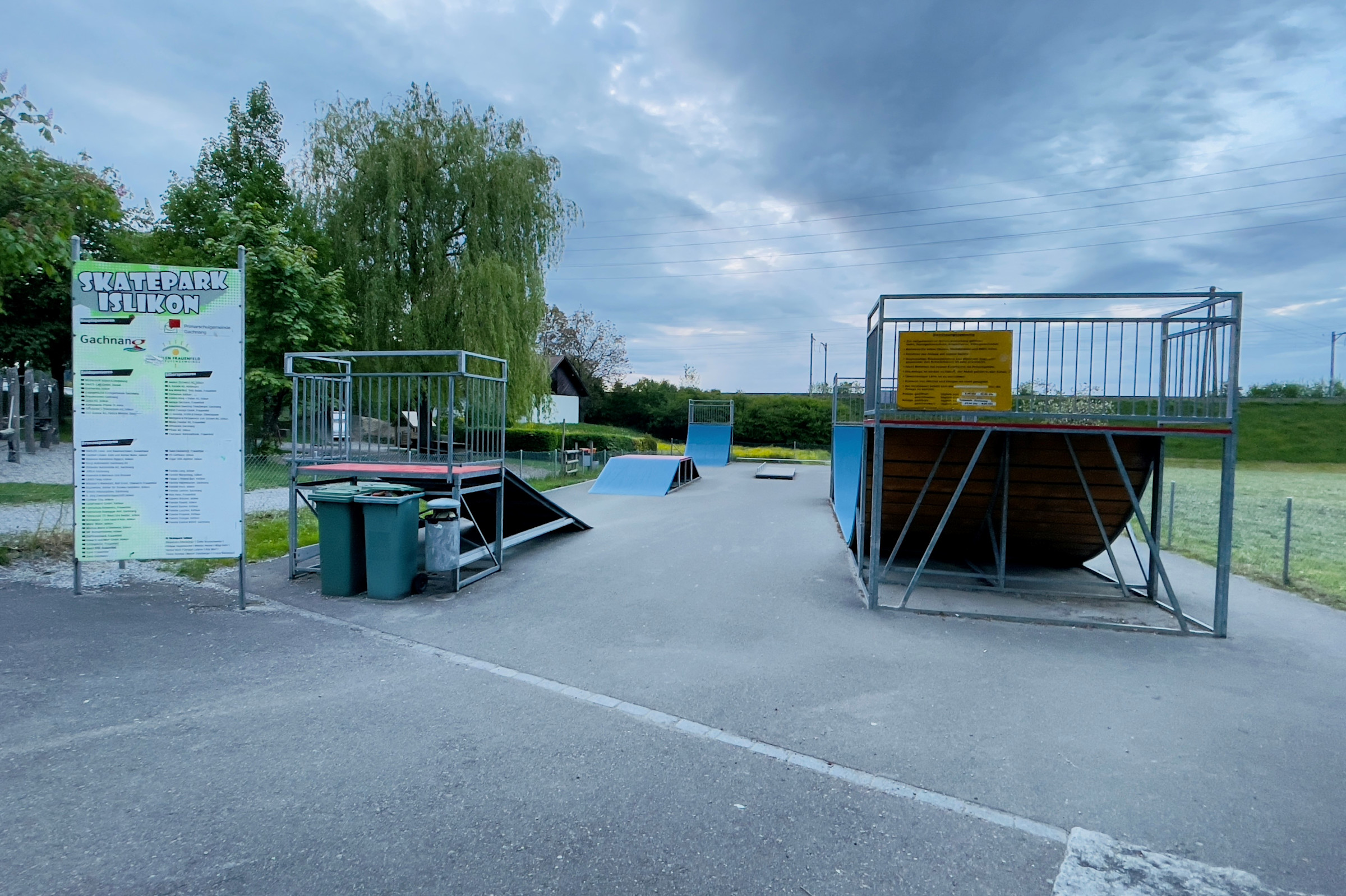 spielplatz_skaterpark_gachnang_schulstrasse_2.jpg