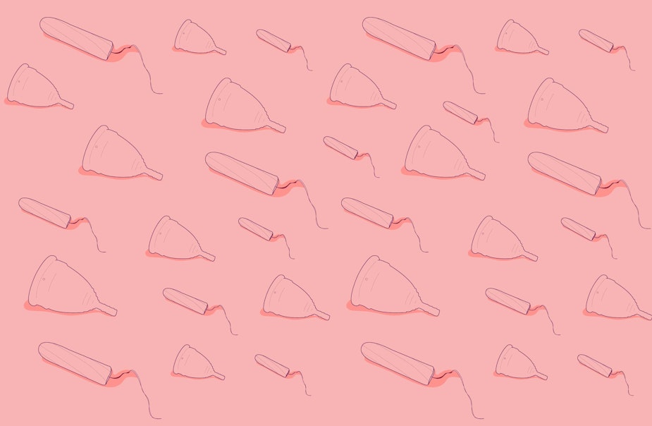 Illustration of tampons and menstrual cups