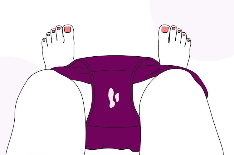 Flujo blanco con consistencia cremosa