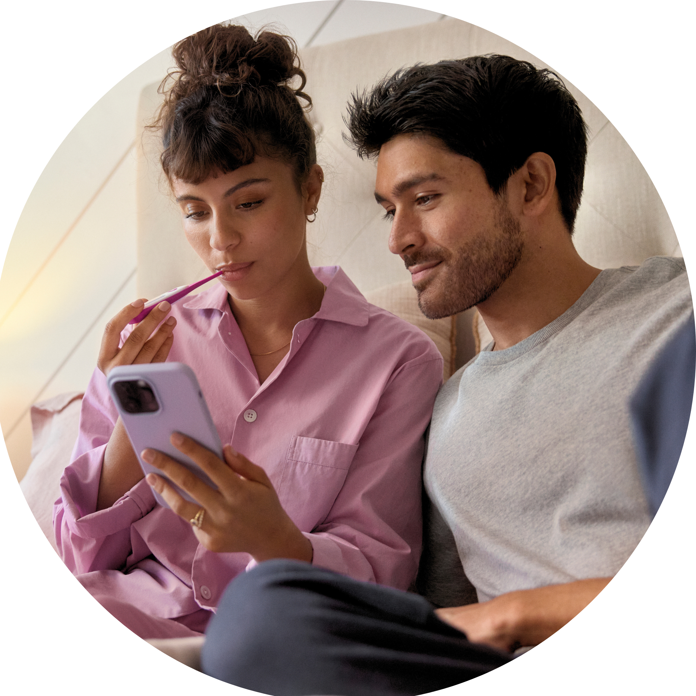 couple with phone and t2