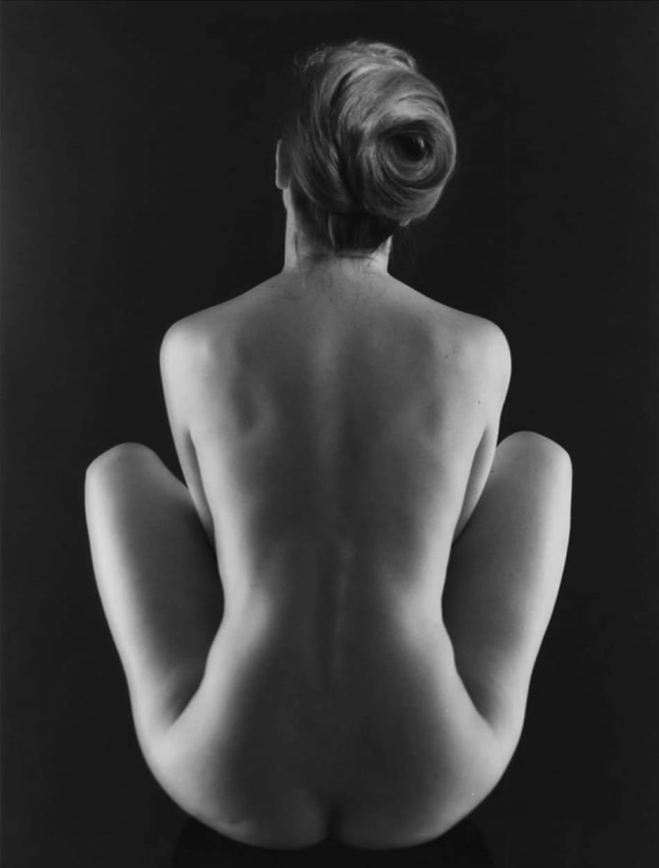 woman sitting on the ground