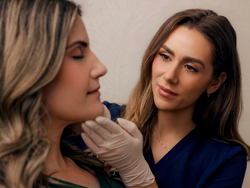 patient chin consultation
