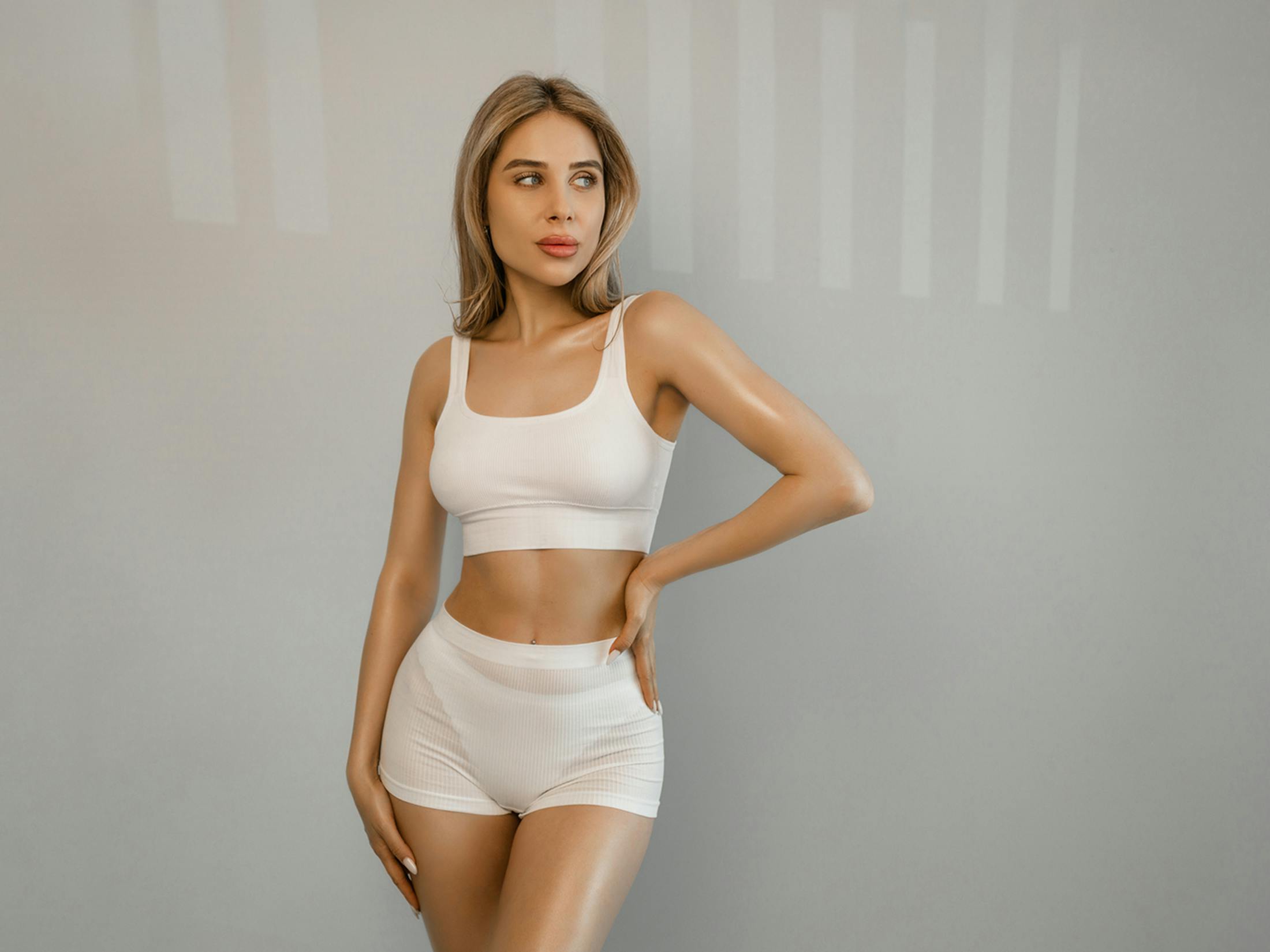 model posing