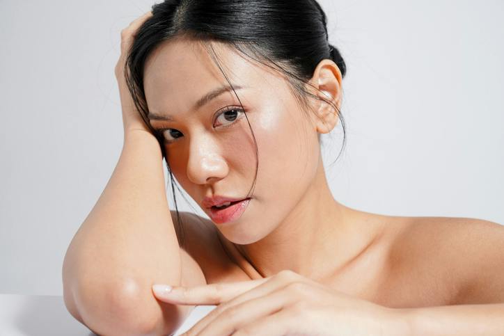 woman with dark brown hair