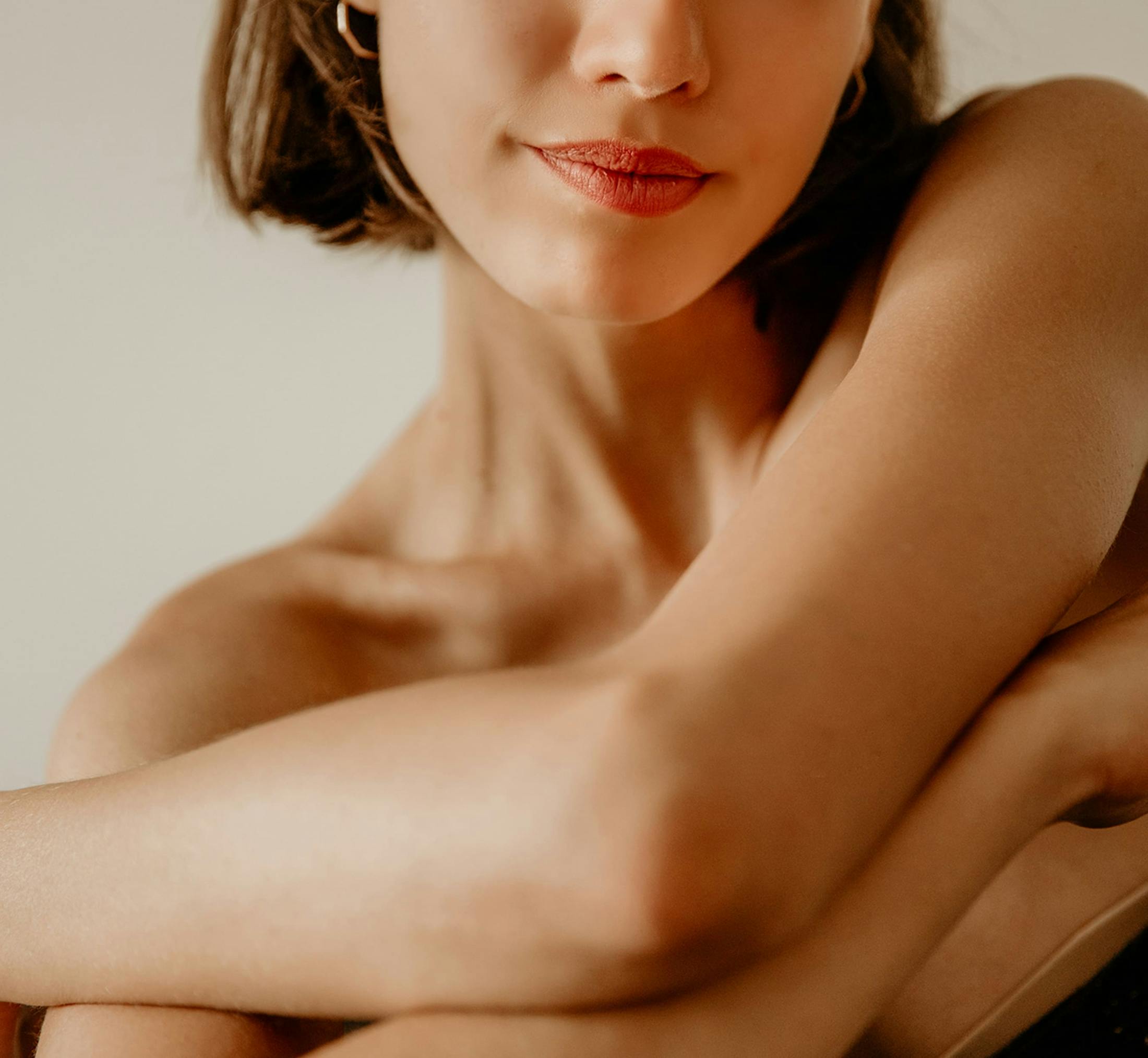 Woman crossing her arms