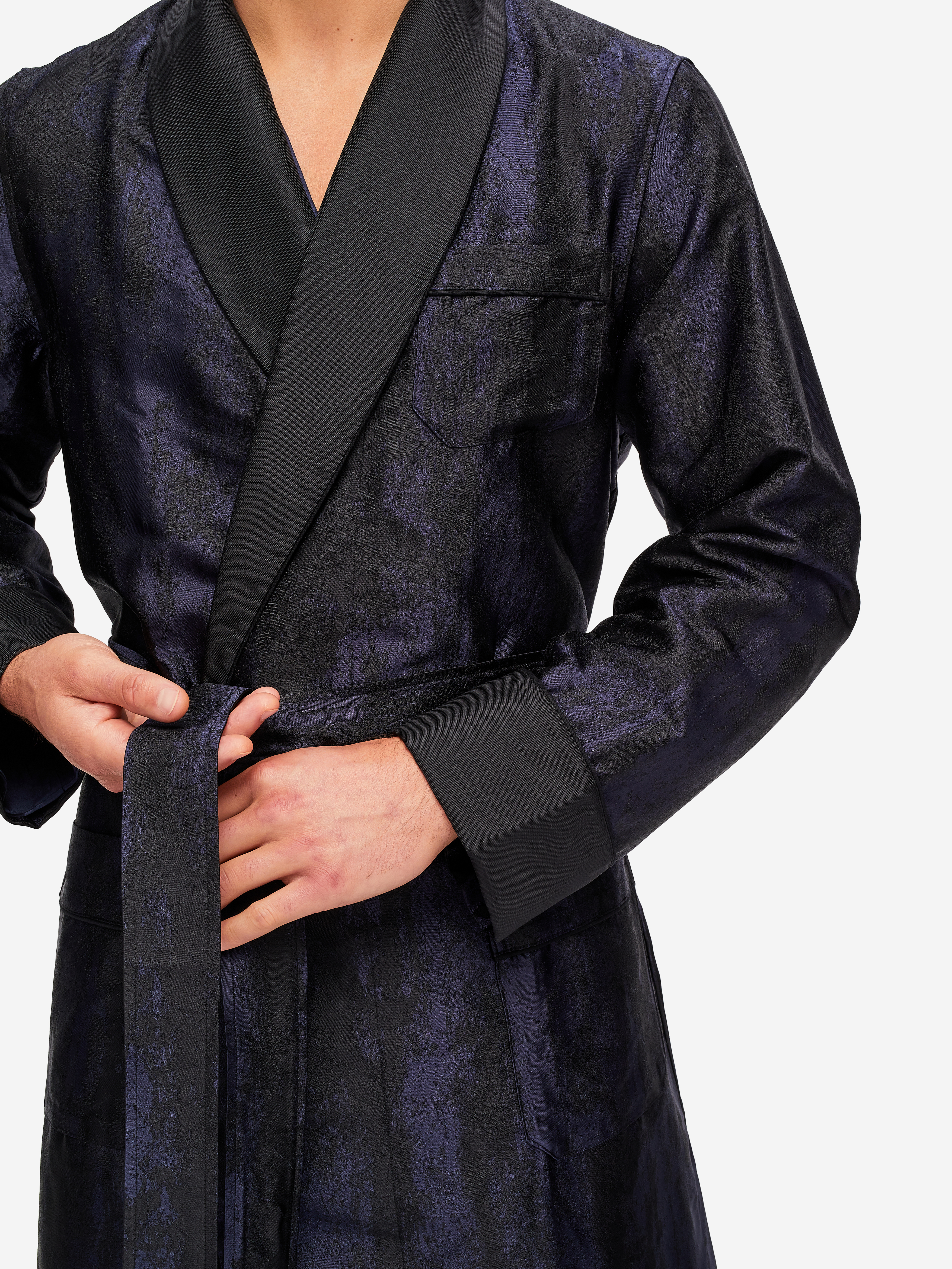 Derek Rose Men's Dressing Gown Verona 62 Silk Jacquard Navy