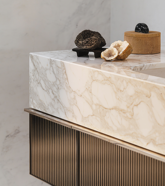 Bathroom sink marble details