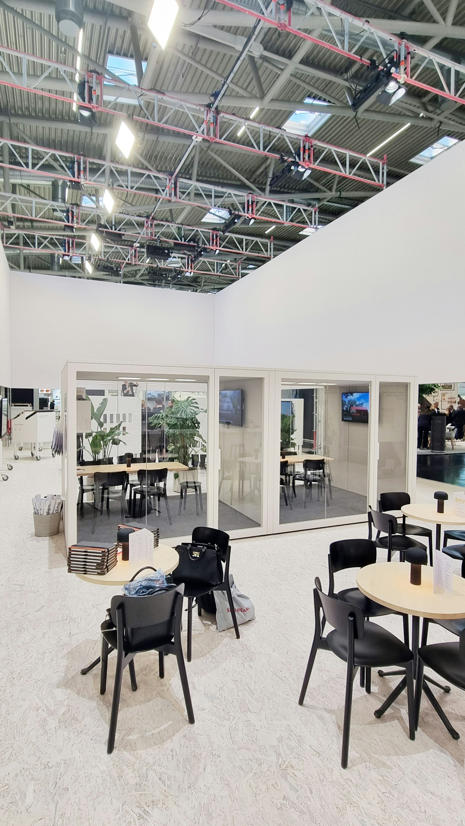 04 Talky Swisspearl Messestand
