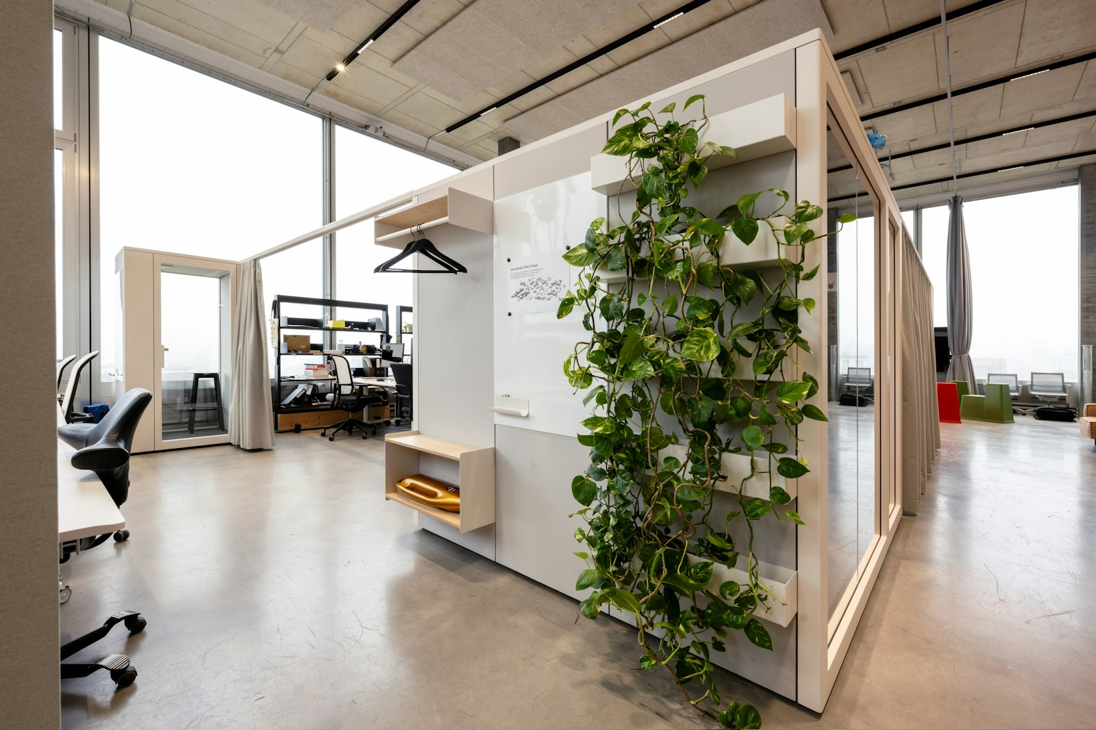 Yond, Dancing Office, Zürich