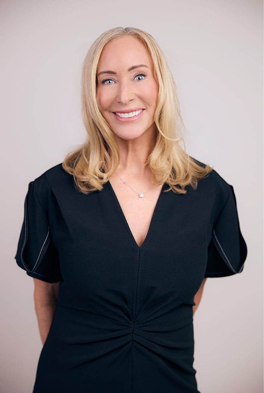 Dr. Lynne B. Ahn, MD, FAARM