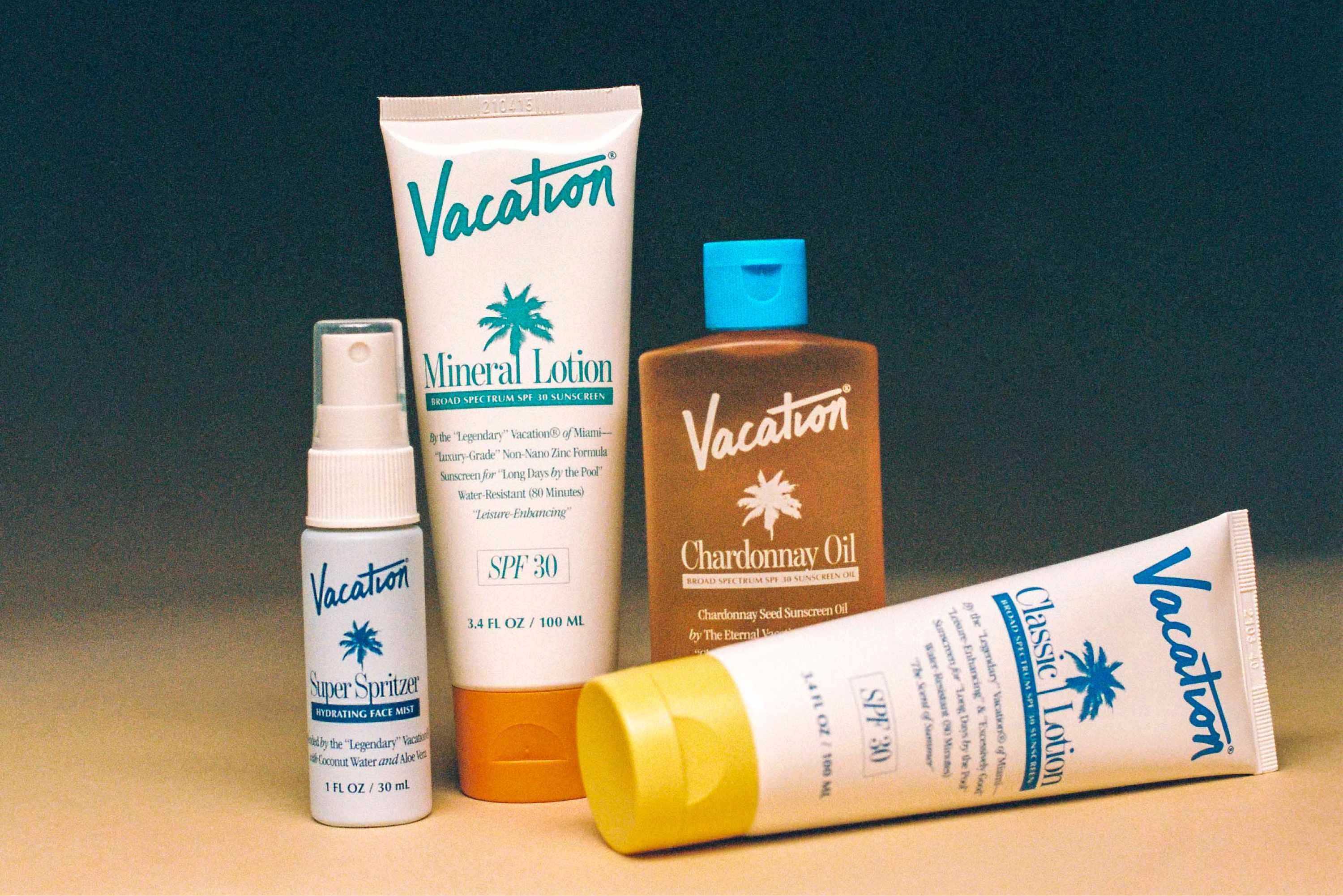 Vacation packagings line-up with 4 products on a gradient background.
