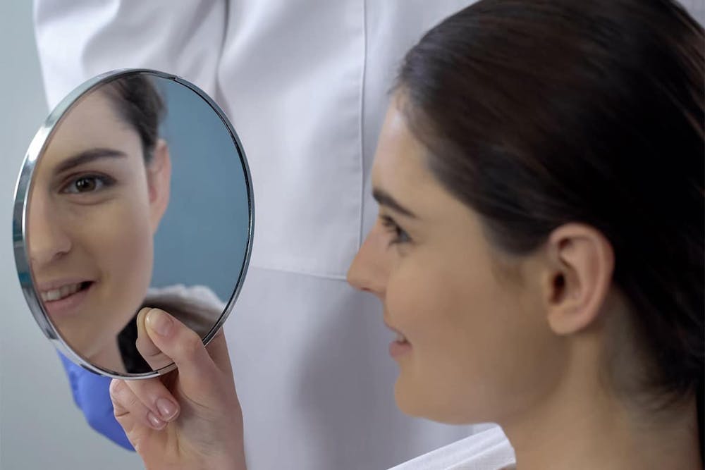 Non-surgical alternatives such as dermal fillers or neuromodulators like Botox can also be used to address a droopy nose without invasive surgery.