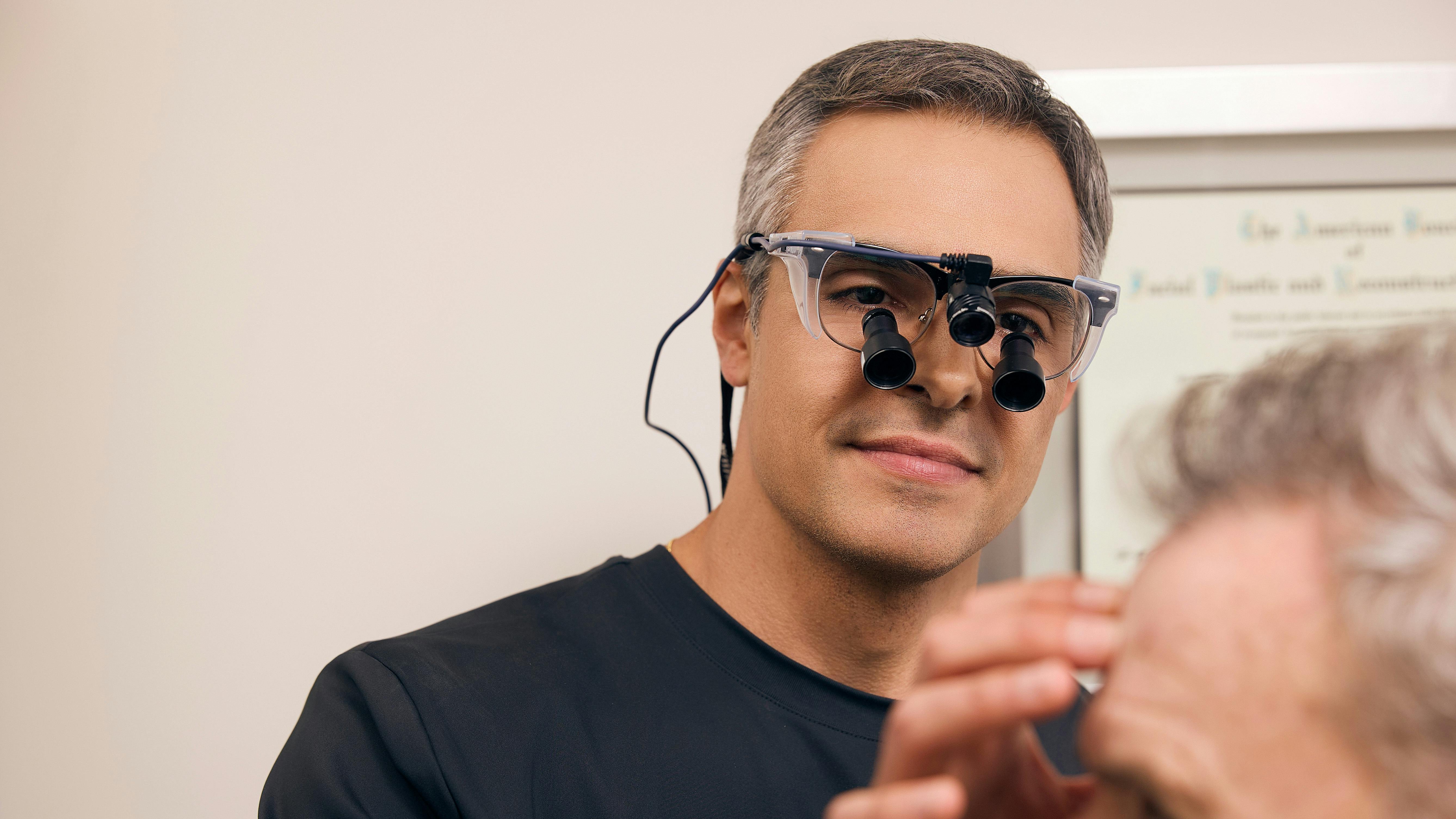 Dr. Bared with special glasses