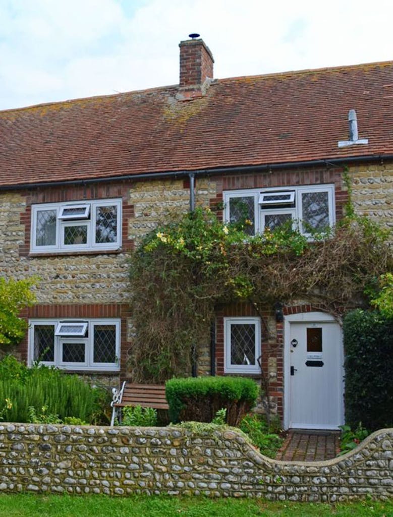 Sea Pinks Image of the front of Sea Pinks accommodation