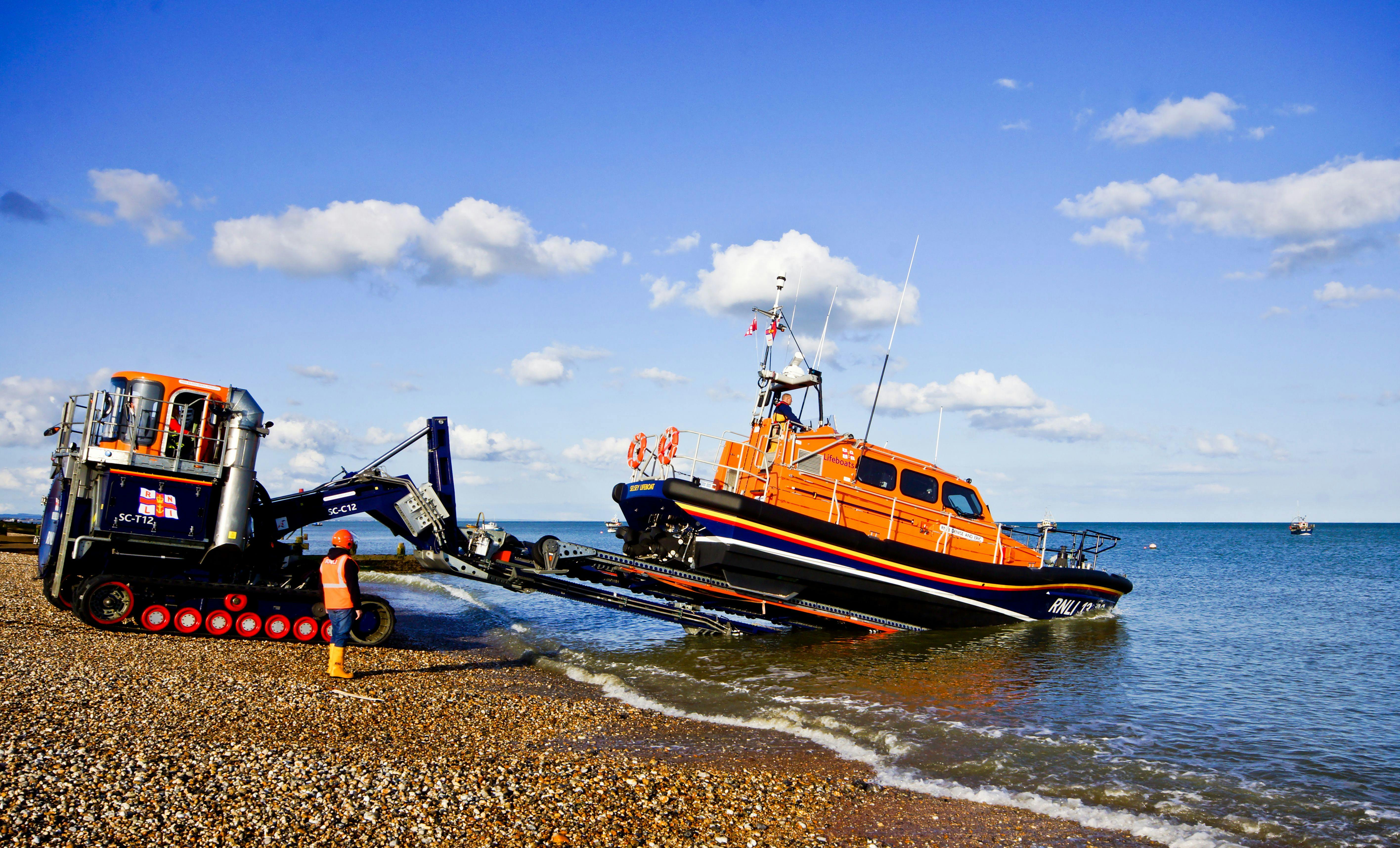 Launch of RNLI Selsey Lifeboat at East Beach 