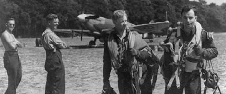 Pilots after a flight in June 1944