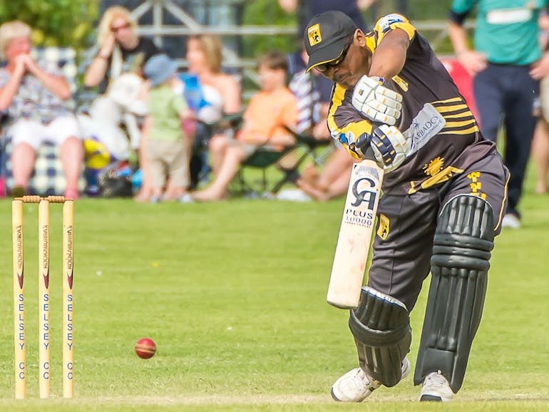 Gordon Greenidge Lashings 2014, courtesy of Bob Hoare Gordon Greenidge batting at Selsey Cricket Club