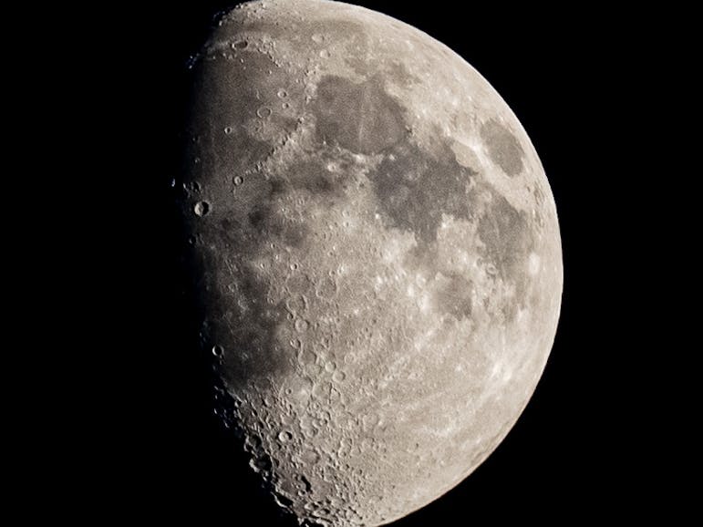 Moon captured in Selsey, courtesy of CoastalJJ Moon photographed in Selsey