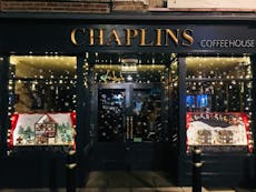 Chaplins Coffee House external image dressed in christmas lights and sculptures 