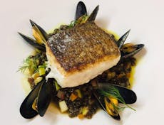 Fillet of hake, lentils, mussels, Granny Smith apple.