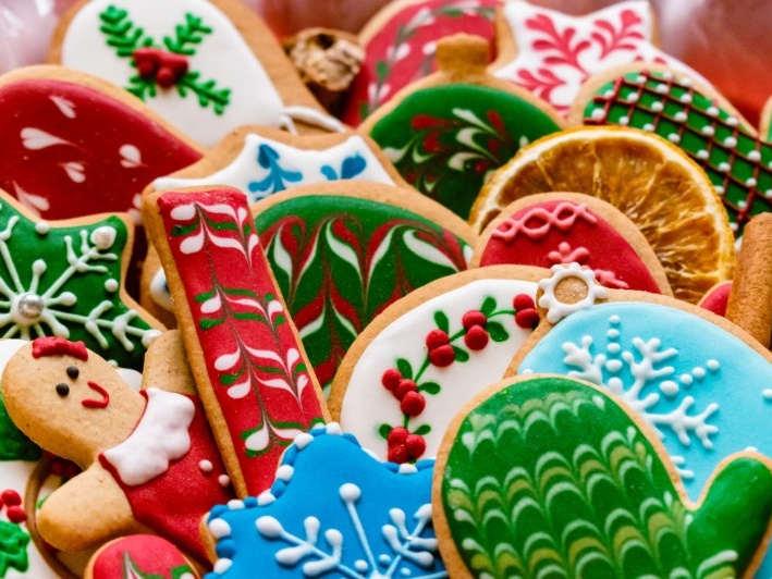 Christmas Cookies courtesy of Nikolet Emmert From Pexels on Canva.com