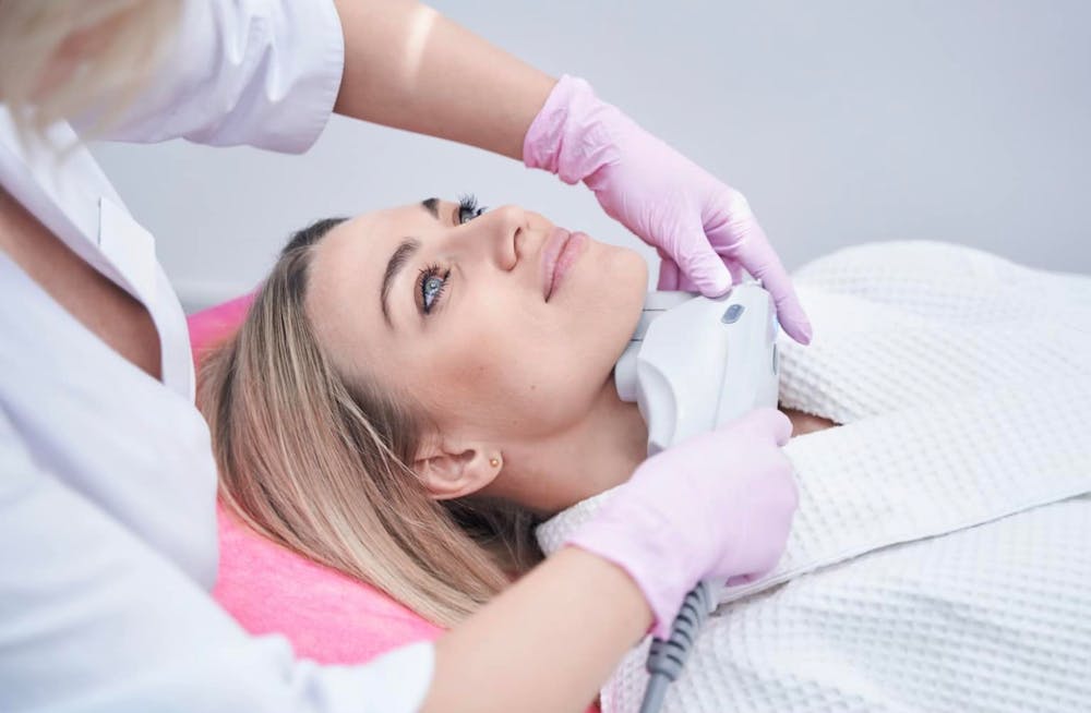 woman prepping for a non surgical treatment