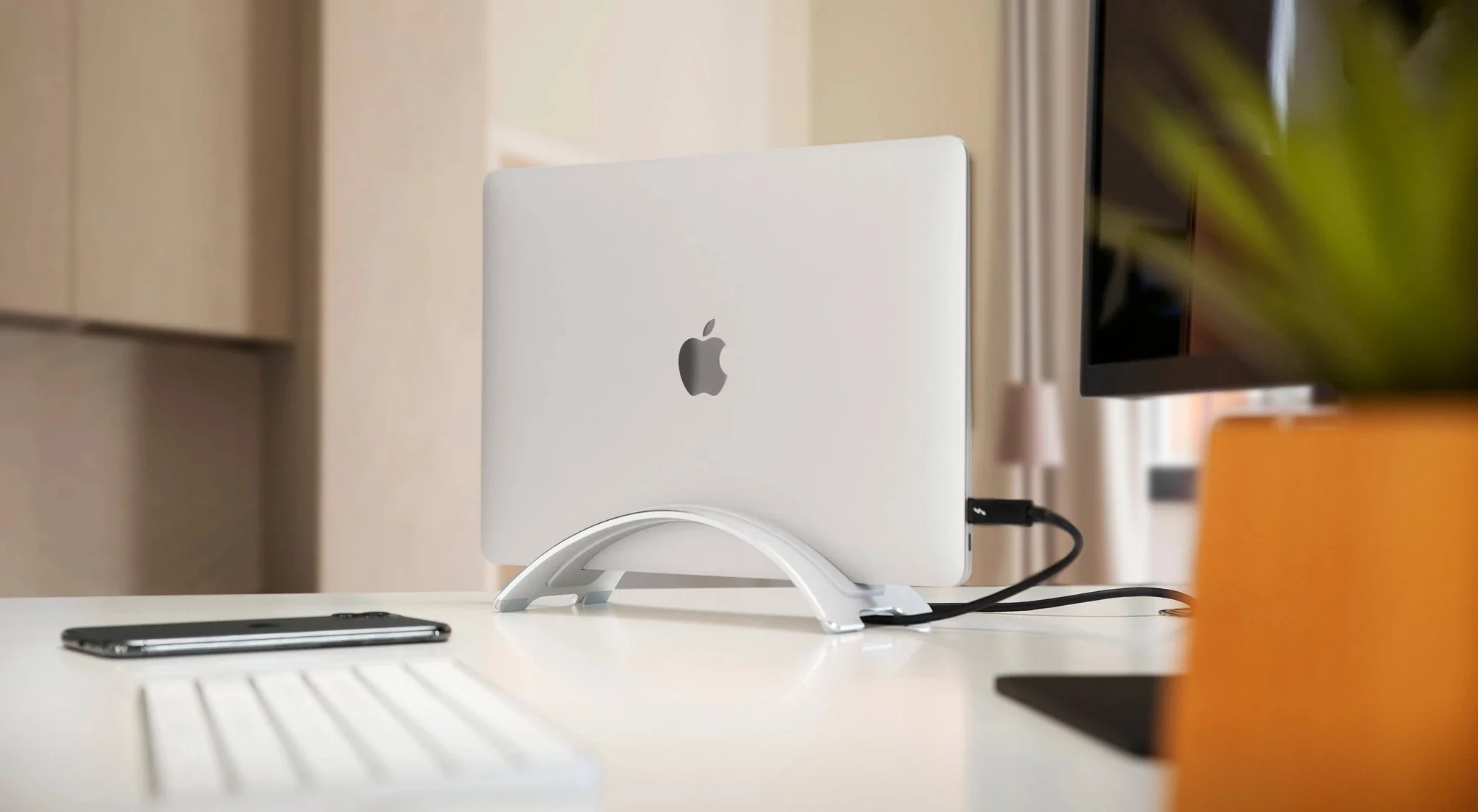 Twelve South BookArc Space-Saving MacBook Stand