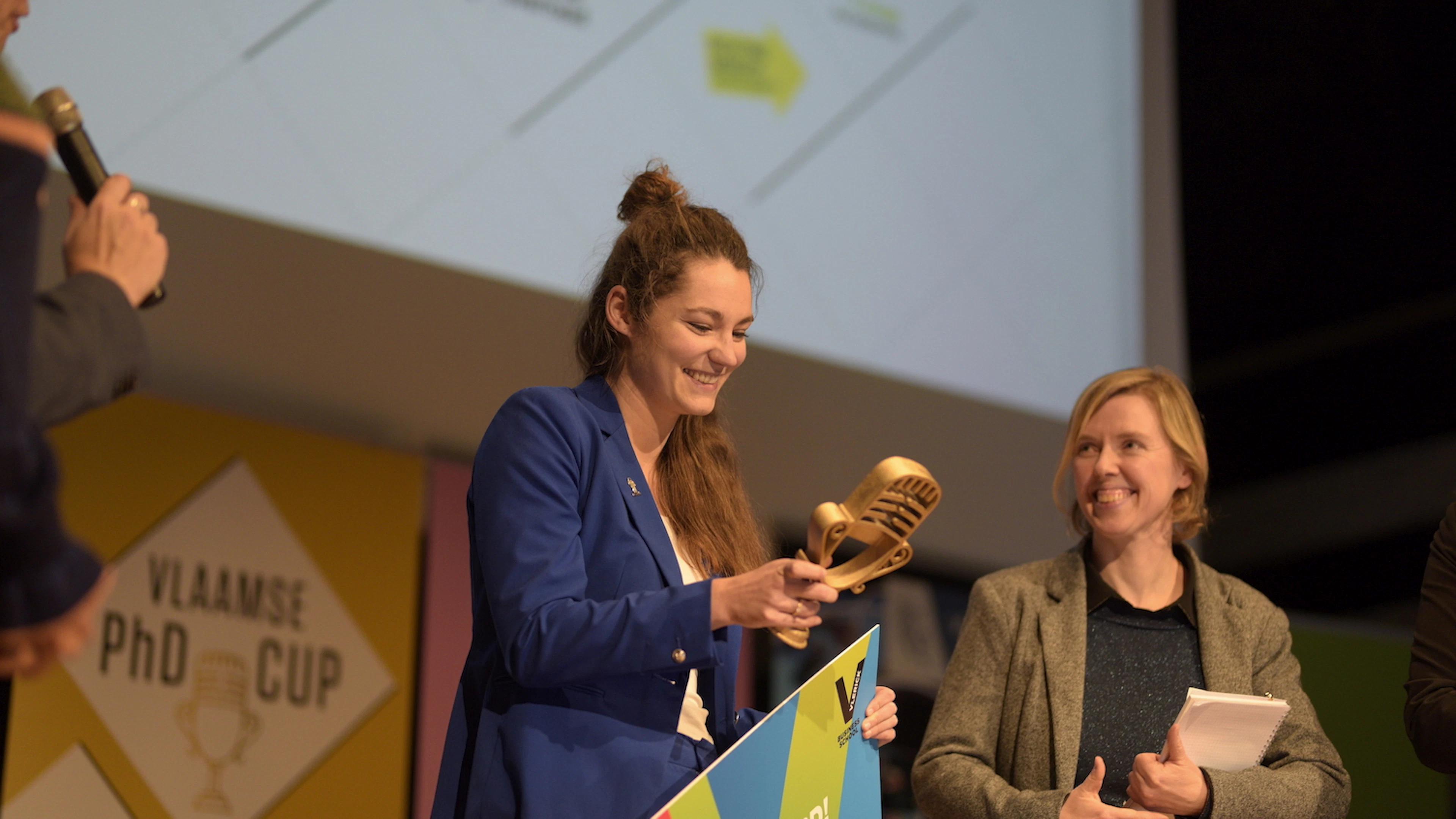 Angelique Van Ombergen Angelique Van Ombergen, de laureate van de Vlaamse PhD Cup 2018