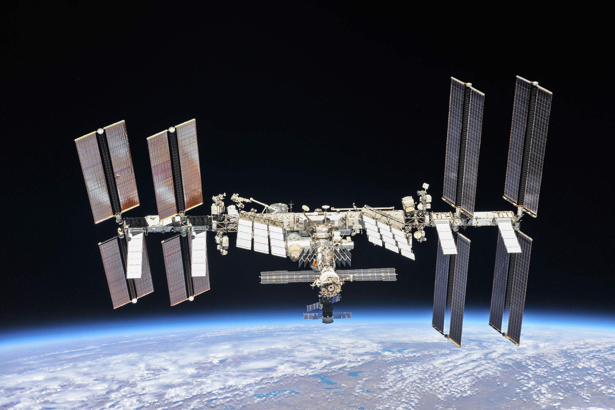 ‘Eén schroef volstaat om een satelliet te beschadigen’