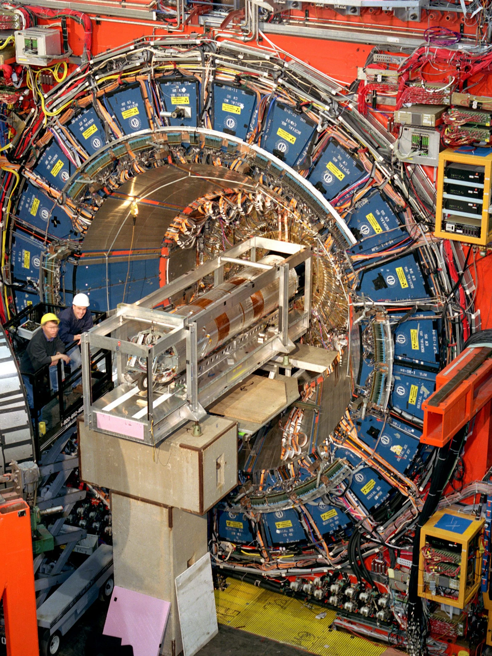 W-boson zou te zwaar zijn