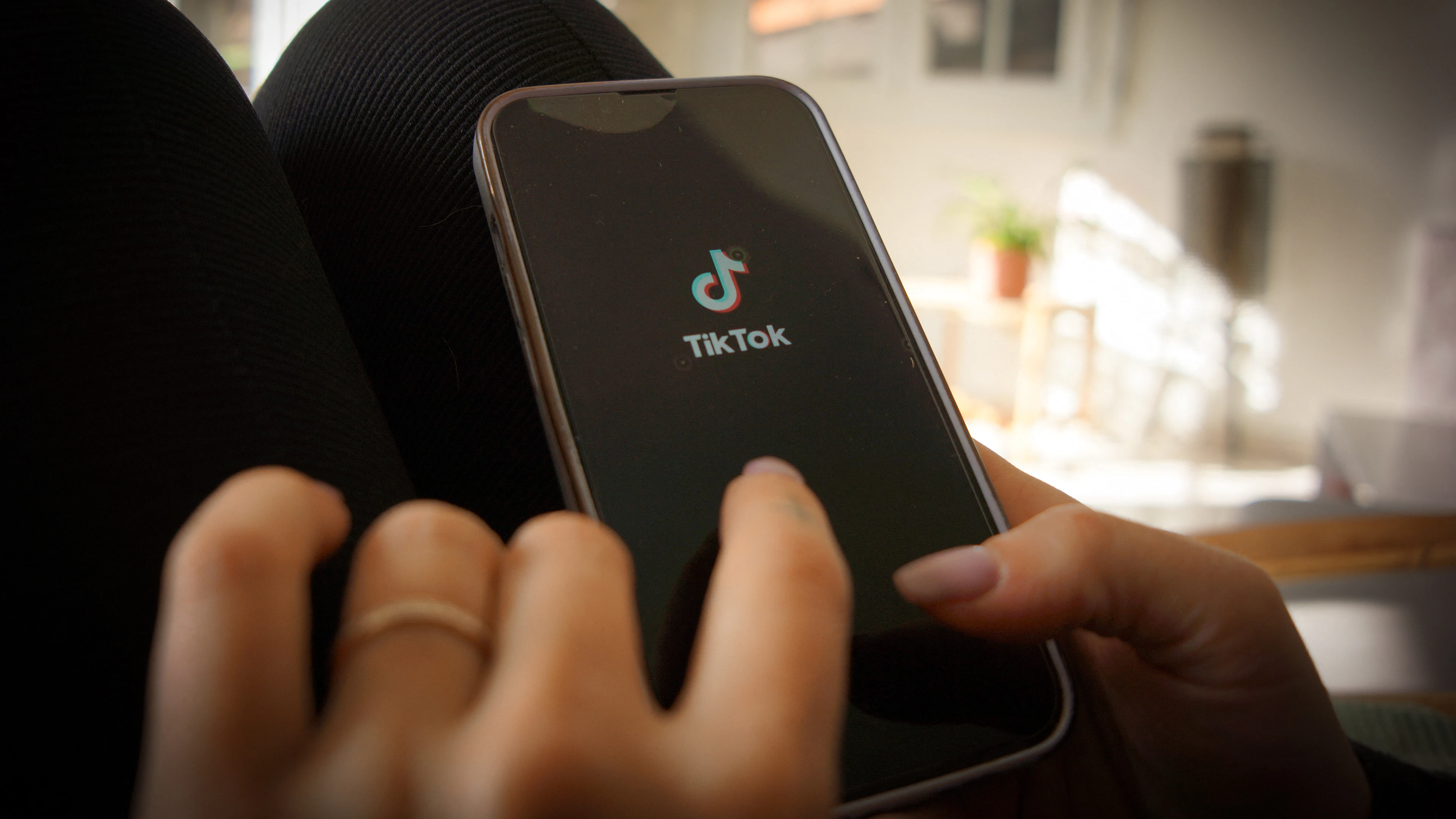 Is zelfdiagnose via TikTok gevaarlijk?