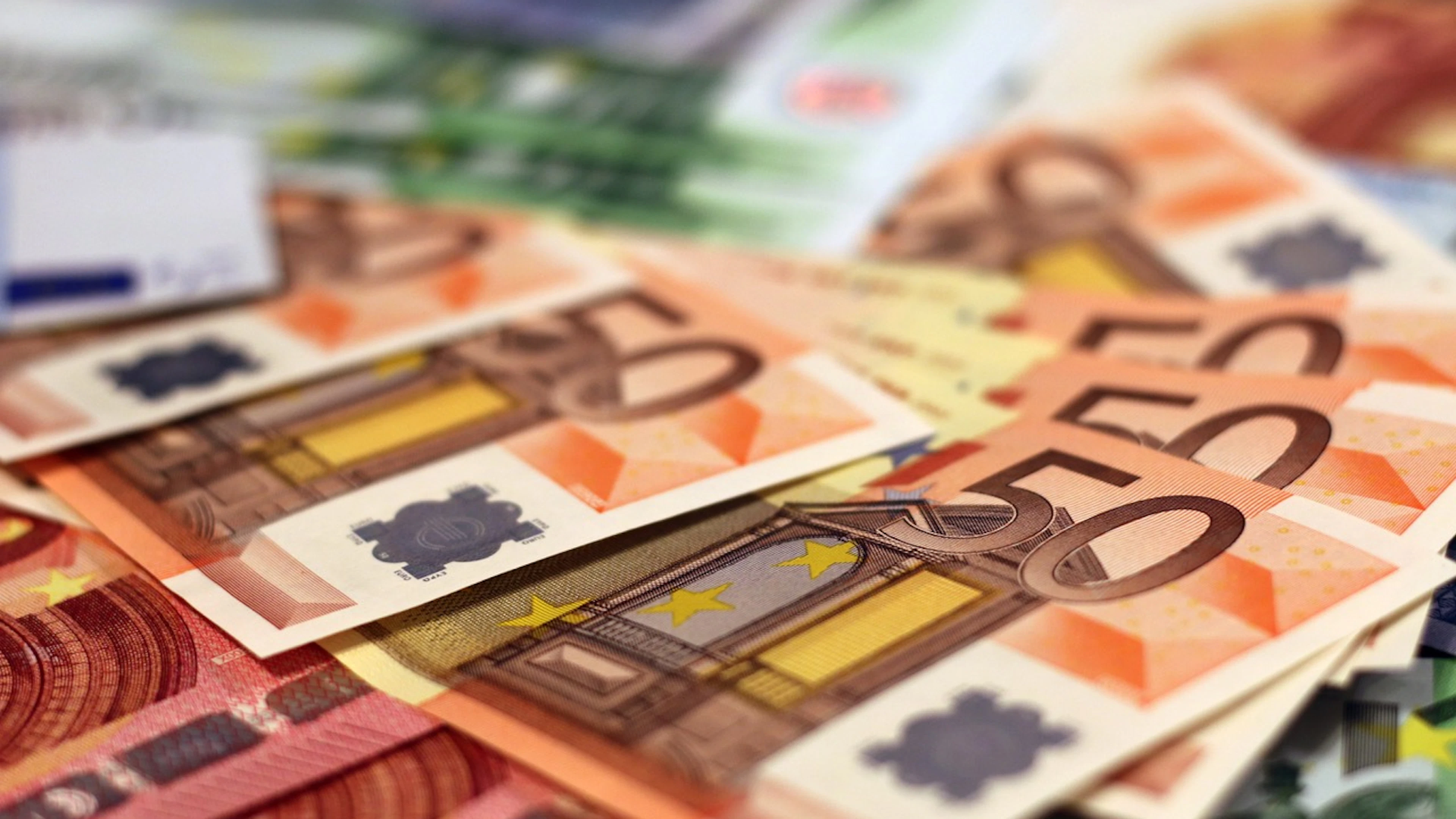 Wie betaalt de rekening? Wetenschappers en hun geld