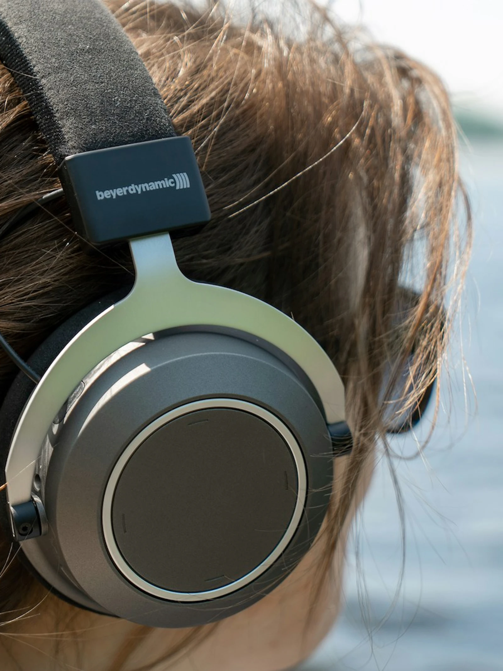 Oorsuizen, slimme vrouwen en de Noordzee: dit zijn de meest beluisterde Eos-podcasts van 2024