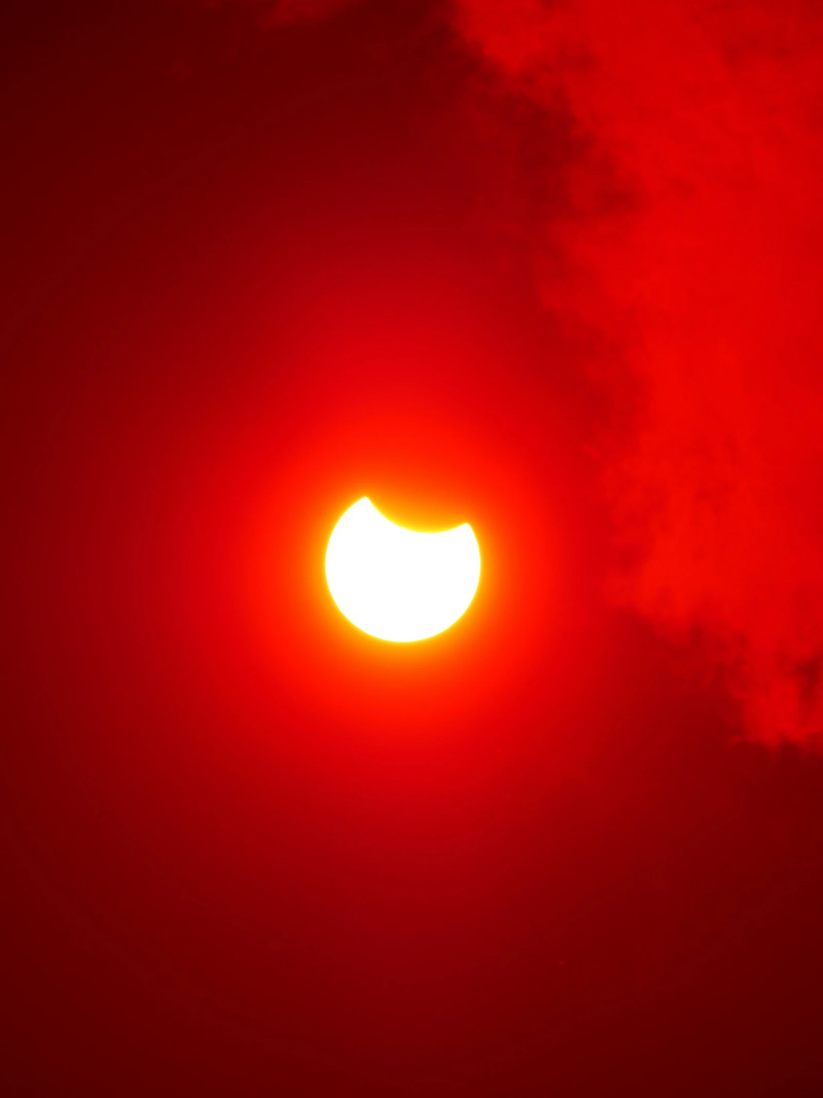 'Pac-Man' aan de hemel: dit moet je weten over de zonsverduistering