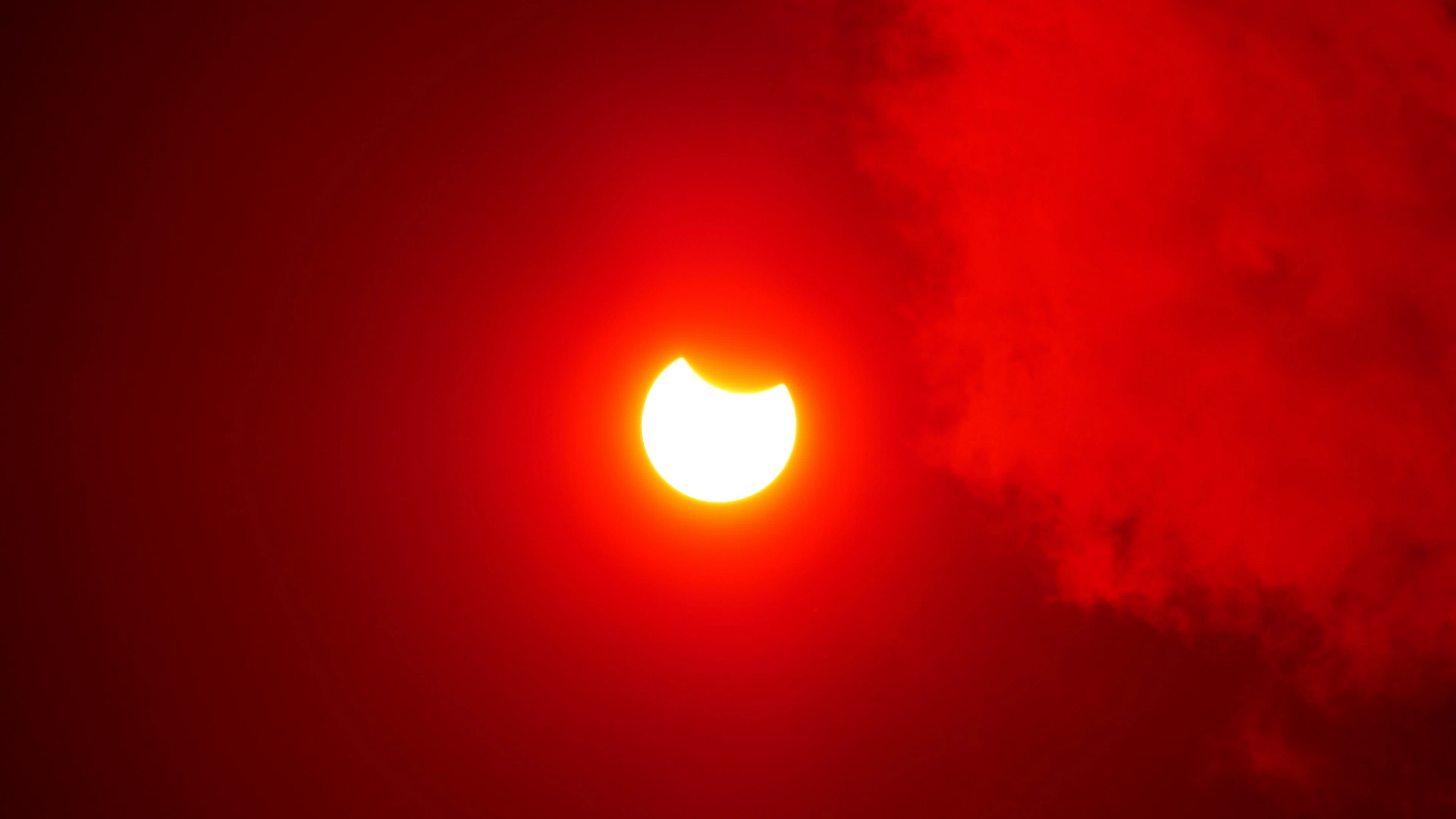 'Pac-Man' aan de hemel: dit moet je weten over de zonsverduistering