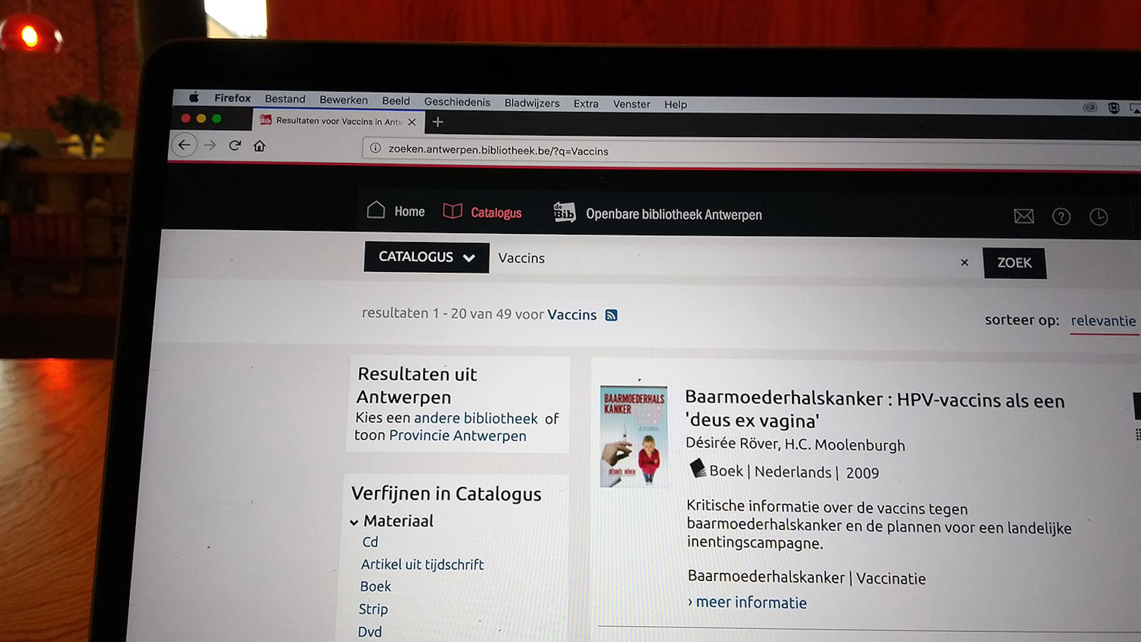 'Bibliotheken mogen geen leugens helpen verspreiden’