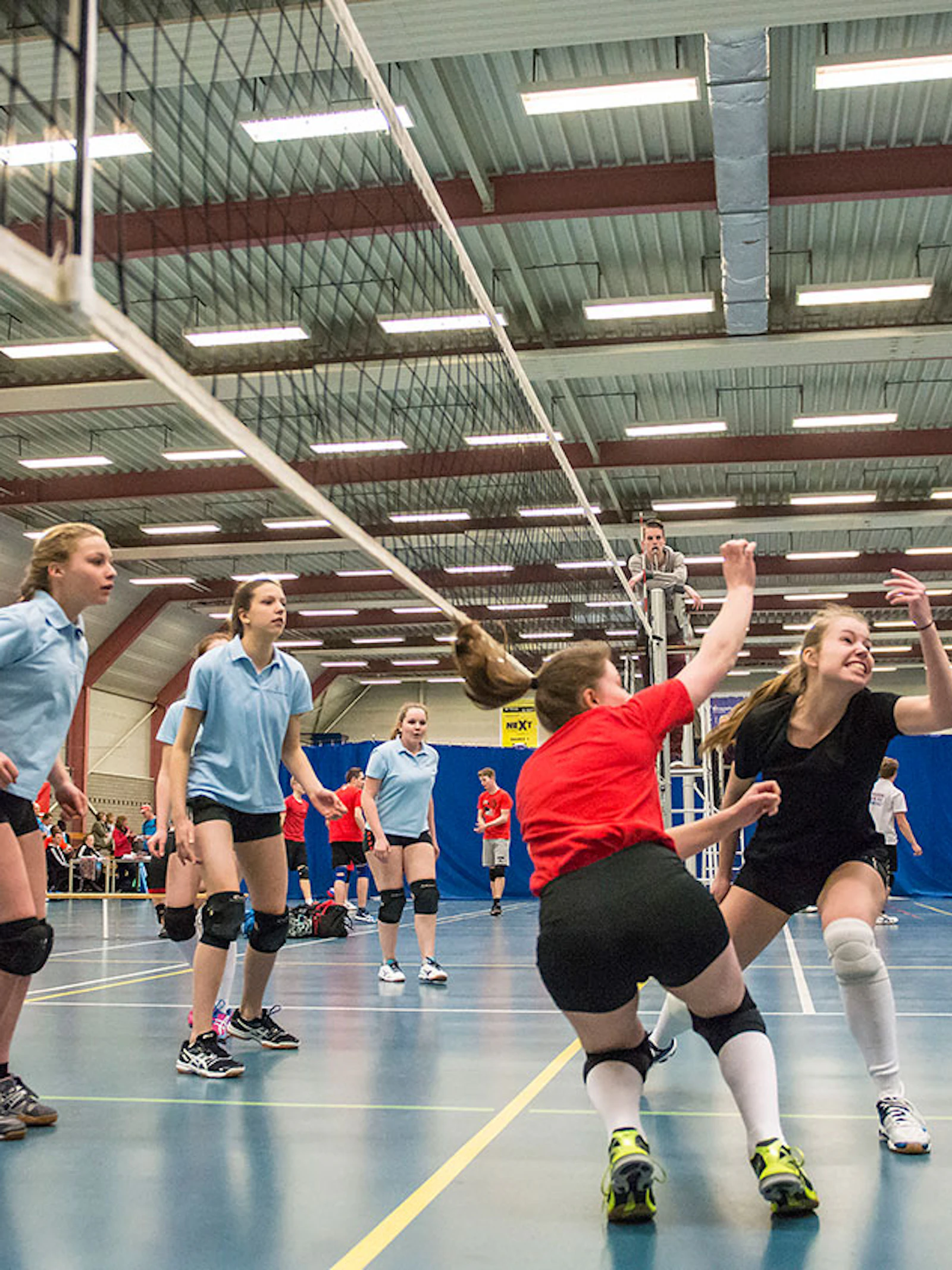 Teamsport beschermt kwetsbare jongeren tegen mentale problemen