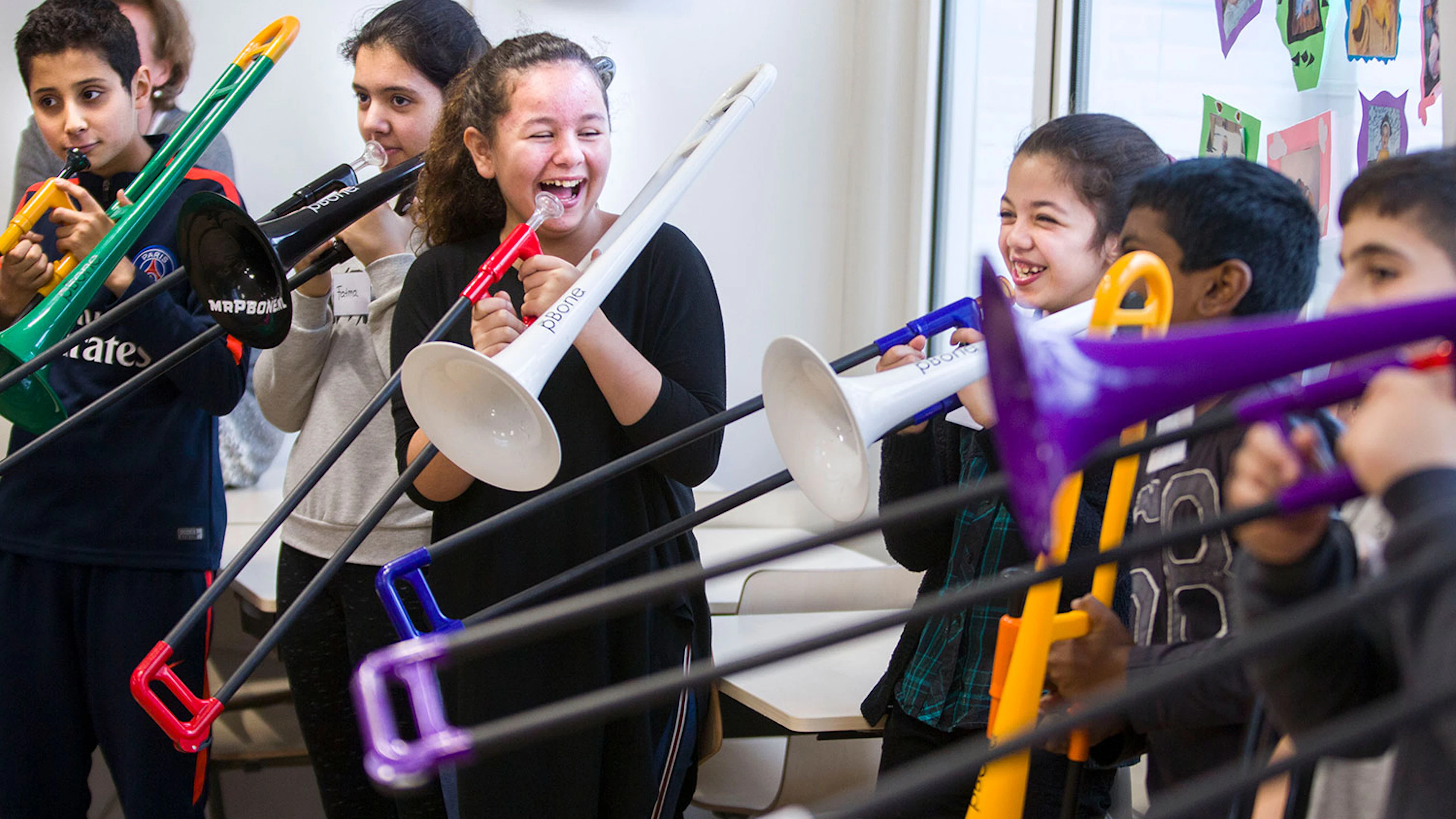 Muziekles bevordert wiskunde en Engels