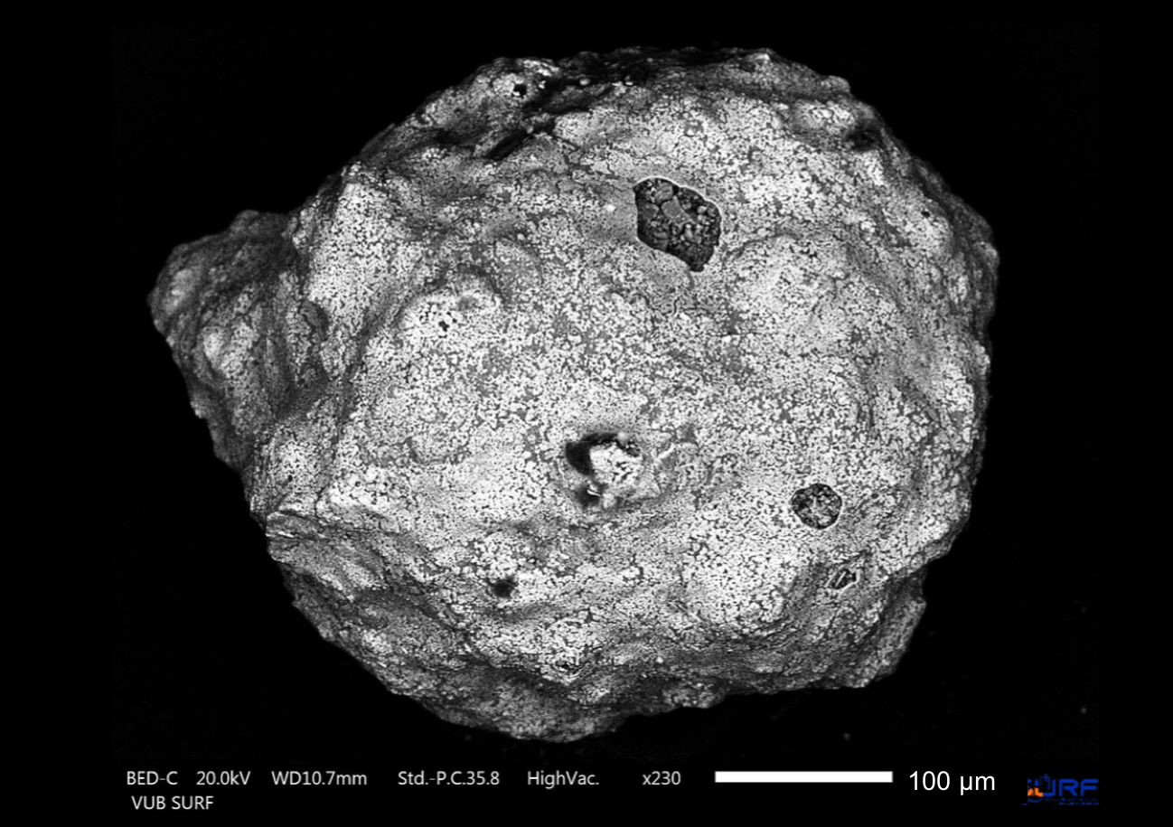 Geologe Flore Van Maldeghem maakte CT-scans van micrometeorieten