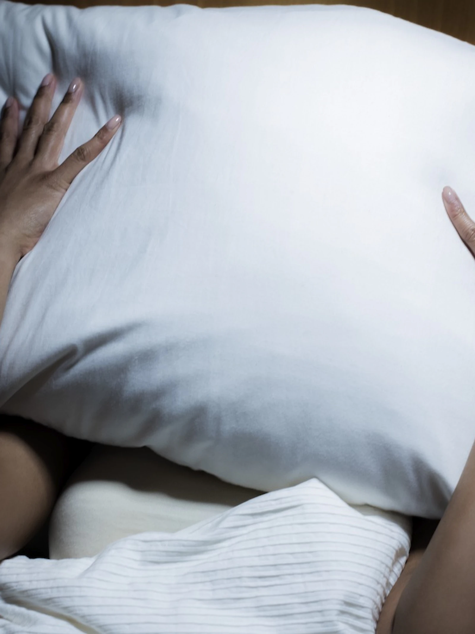 Niet kunnen slapen: 'het is alsof de lamp in mijn hoofd niet uit wil'