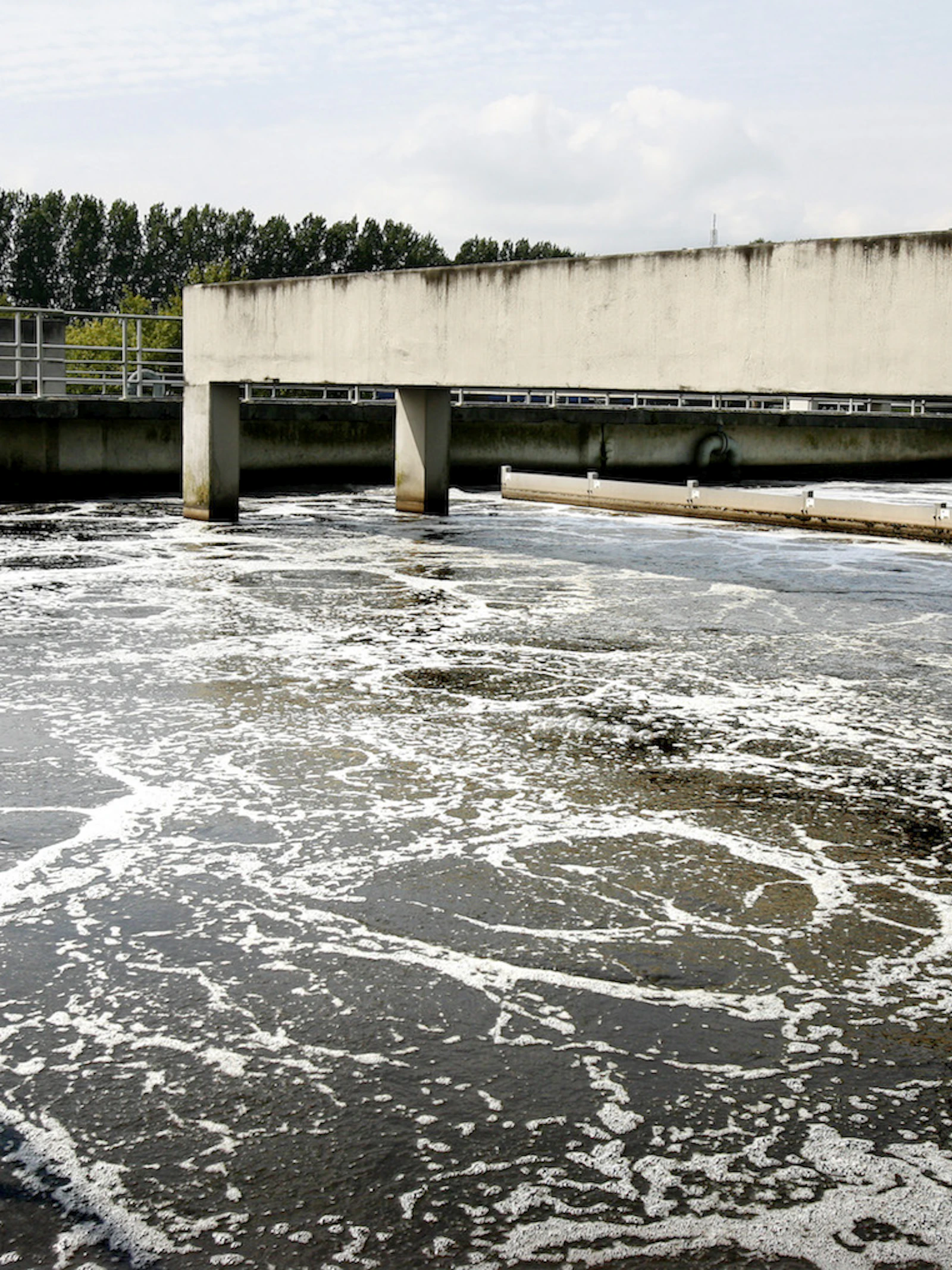 Ons afvalwater bevat 'verborgen schatten'. Hoe haal je die eruit?