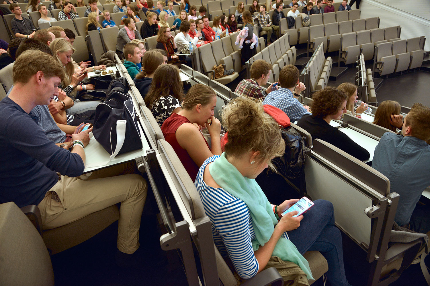 Factcheck: Is smartphonegebruik nadelig voor de examenresultaten?